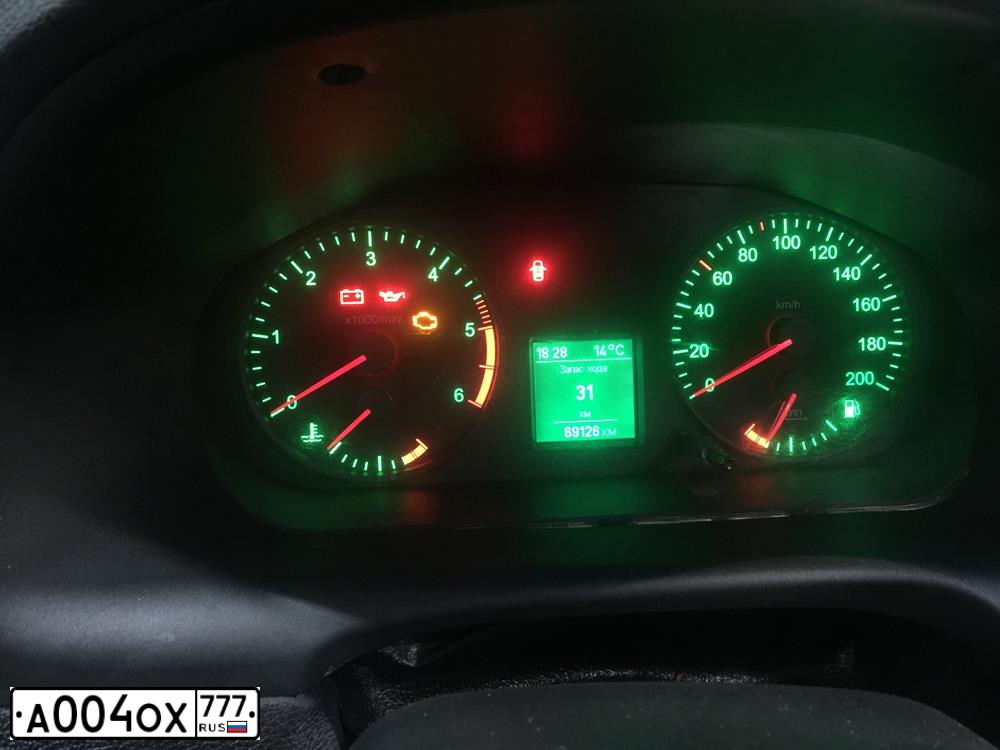 Фото автомобиля UAZ 3163 PATRIOT, 2015 — госномер А004ОХ777. Цвет: ОКЕАН МЕТАЛЛИК