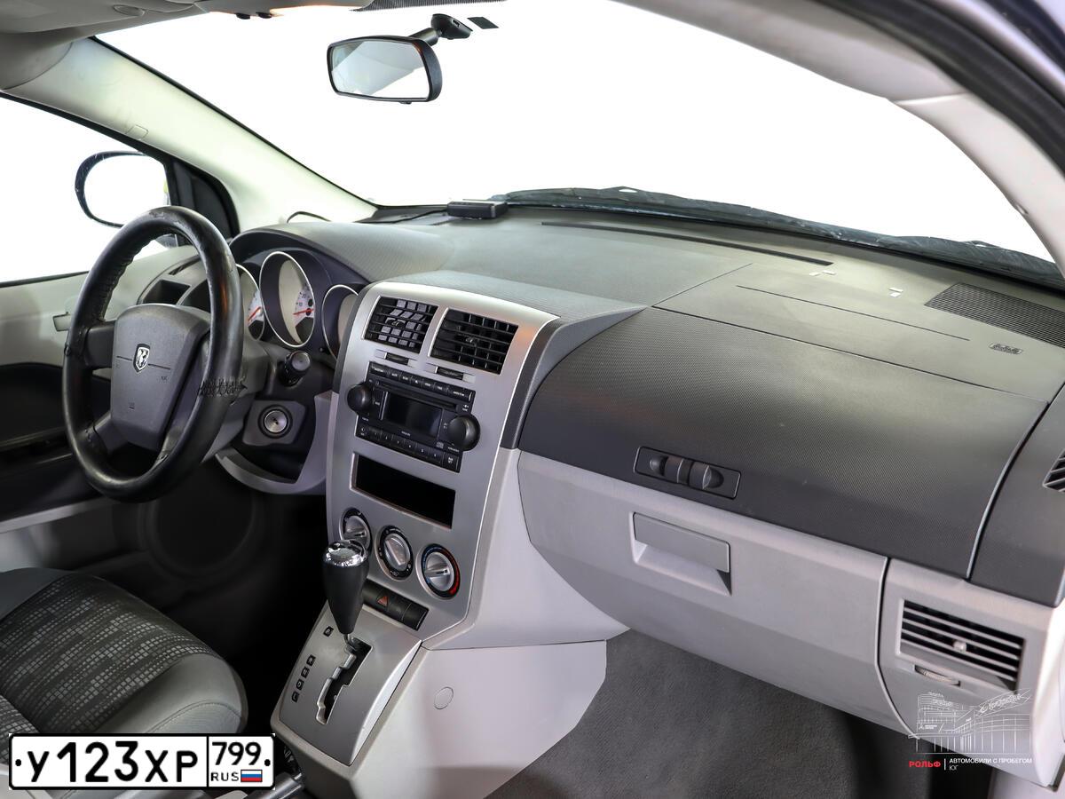 Фото автомобиля DODGE CALIBER, 2006 — госномер У123ХР799. Цвет: СЕРЫЙ