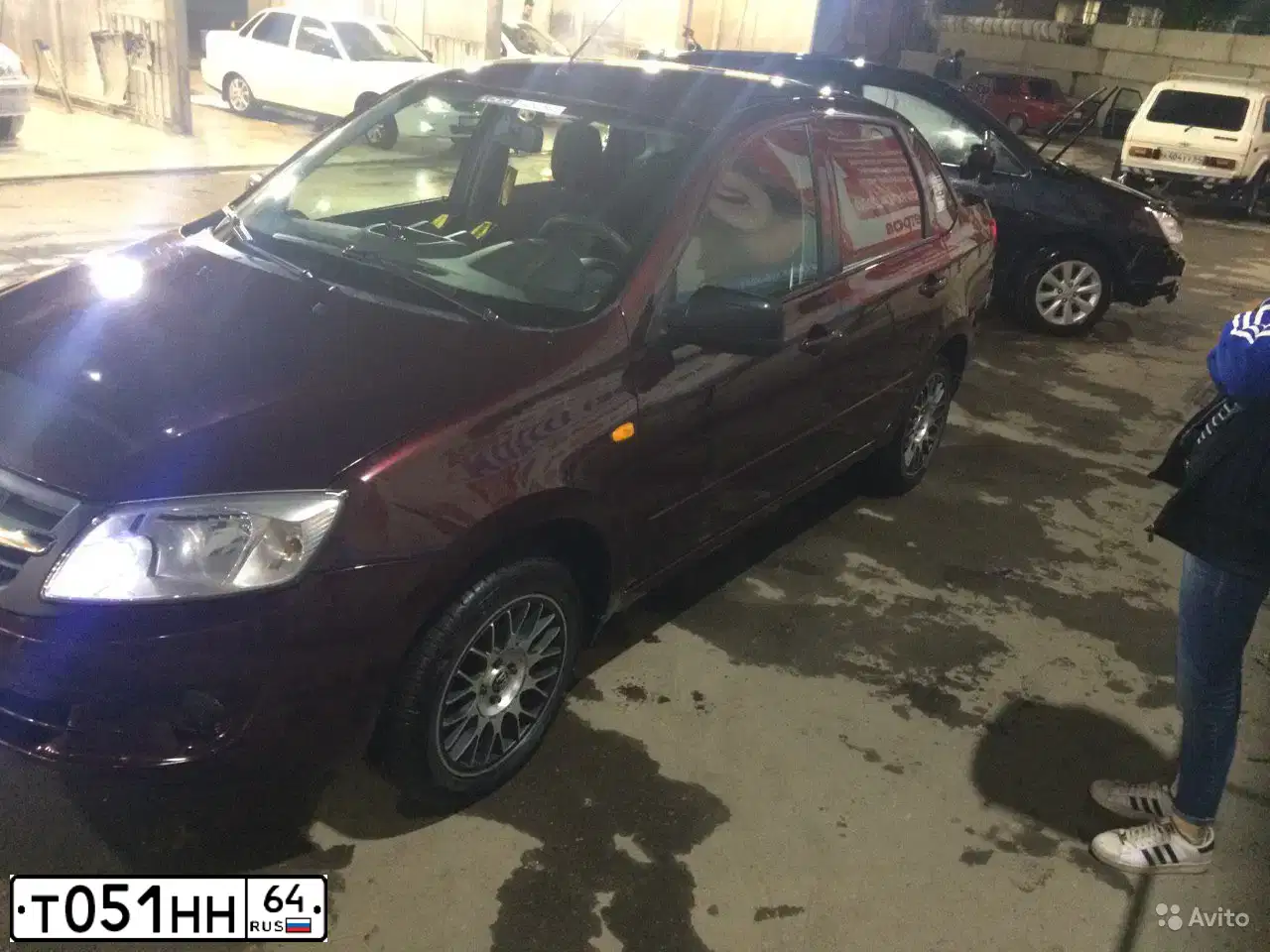 Фото автомобиля LADA 2190 GRANTA, 2013 — госномер Т051НН64. Цвет: ТЕМНО ВИШНЕВЫЙ