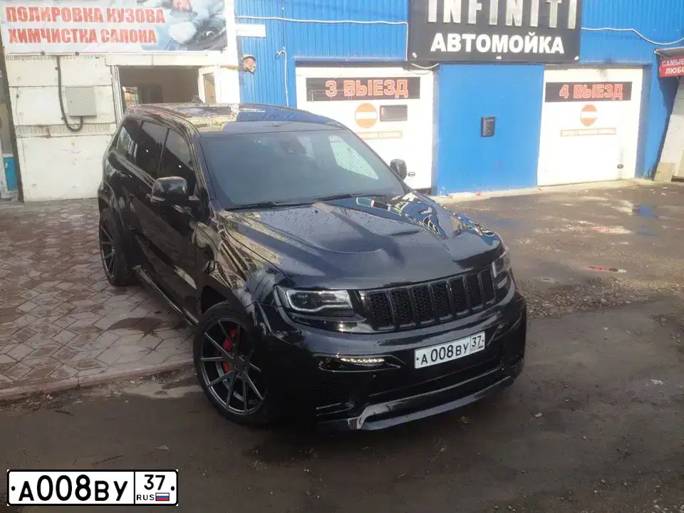 Фото автомобиля LANDROVER RANGE ROVER SPORT, 2013 — госномер О582ММ178. Цвет: СЕРЫЙ