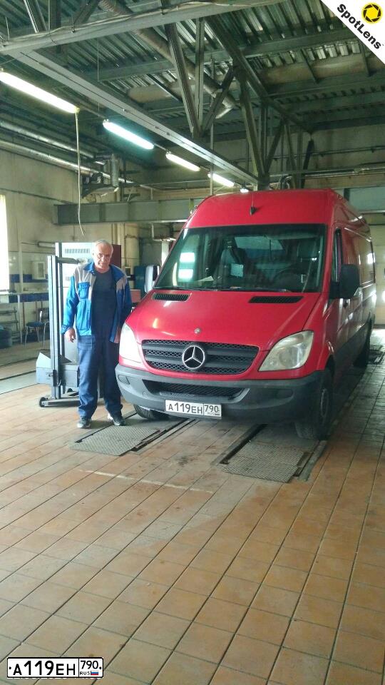 Фото автомобиля MERCEDES SPRINTER, 2007 — госномер А119ЕН790. Цвет: КРАСНЫЙ