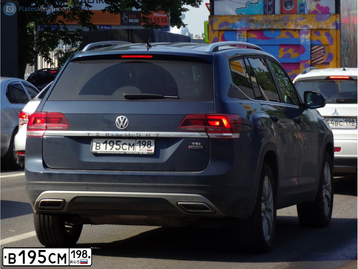 Фото автомобиля VOLKSWAGEN TERAMONT, 2019 — госномер В195СМ198. Цвет: синий