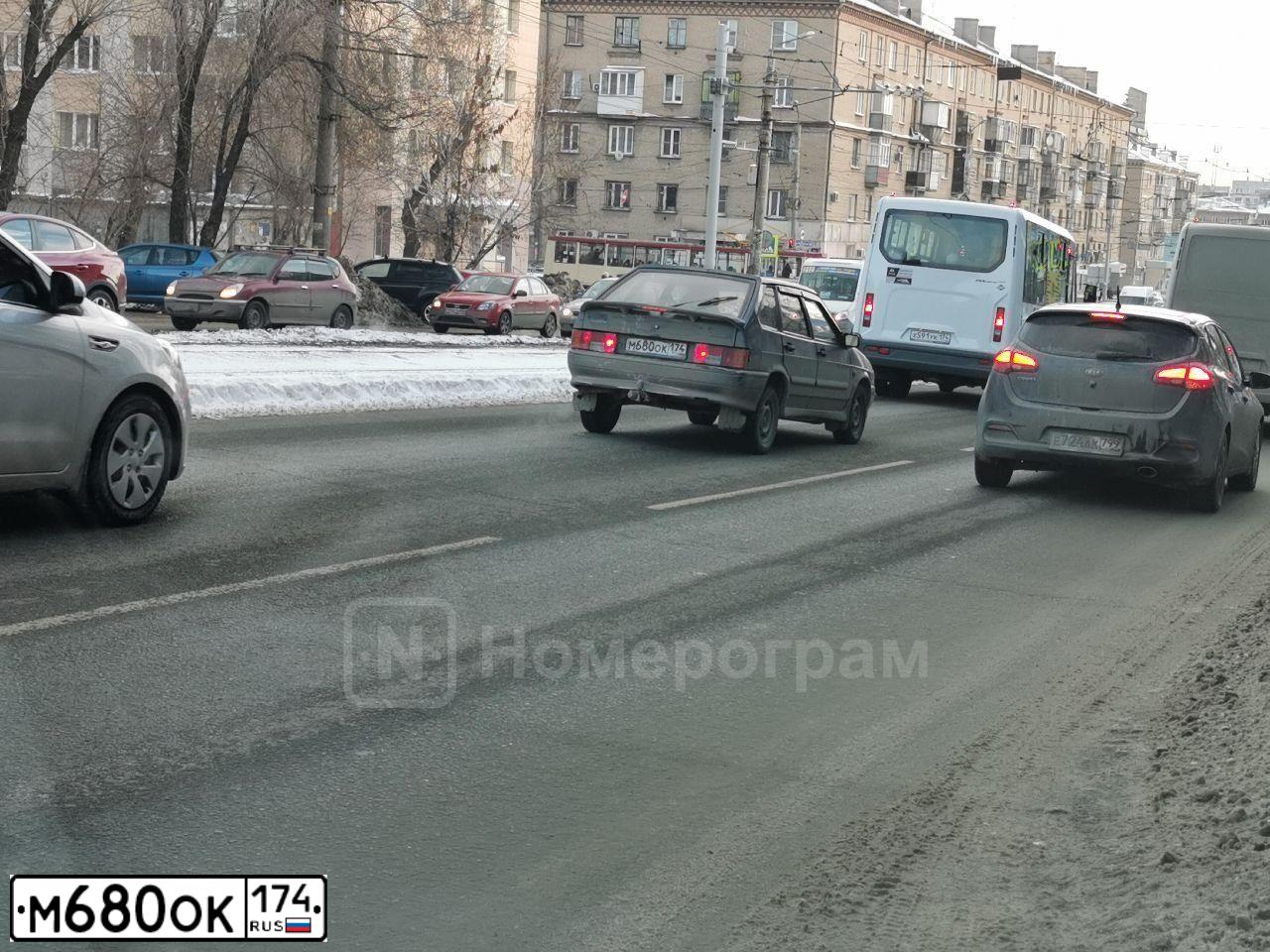 Фото автомобиля LADA 2114 SAMARA, 2011 — госномер М680ОК174. Цвет: синий