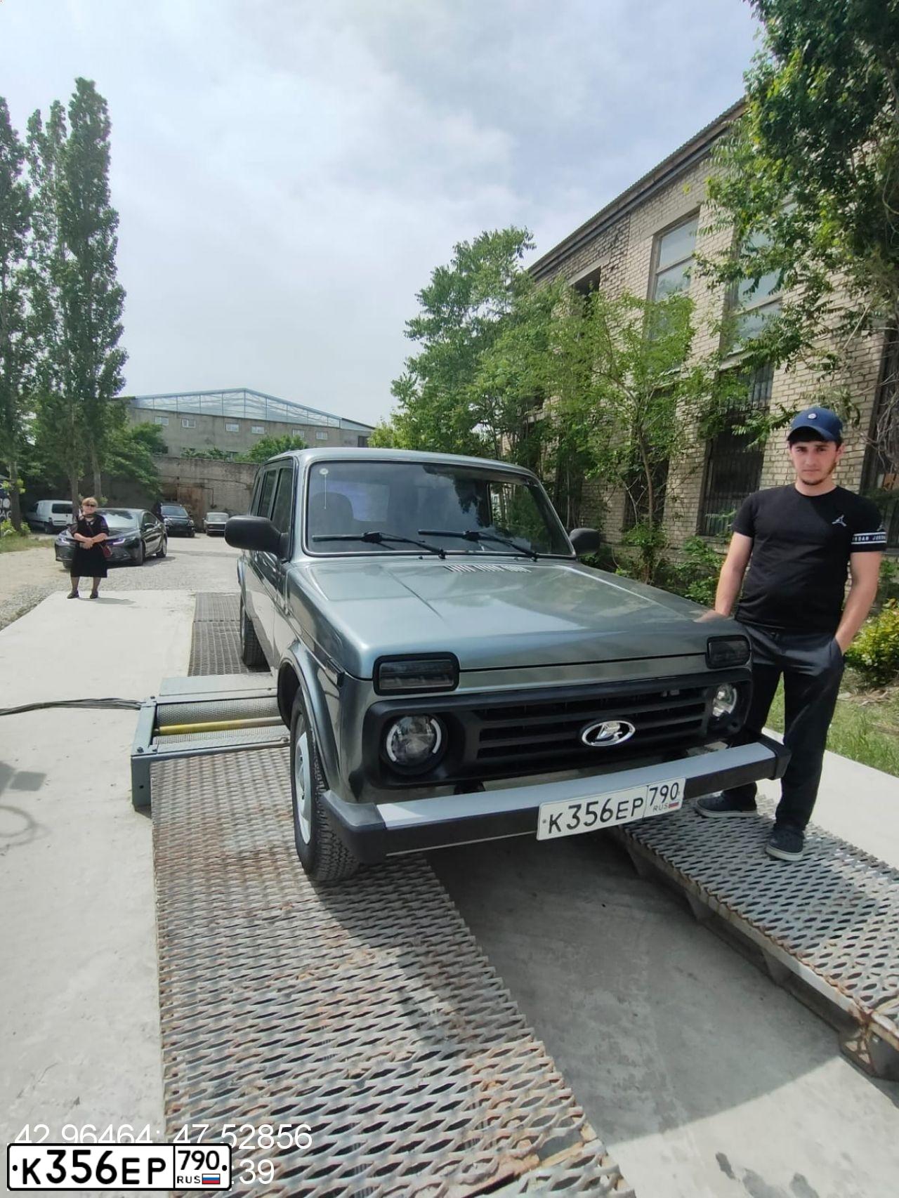 Фото автомобиля LADA NIVA, 2013 — госномер С291РР05. Цвет: СРЕДНИЙ СЕРО-ЗЕЛЕНЫЙ МЕТ.