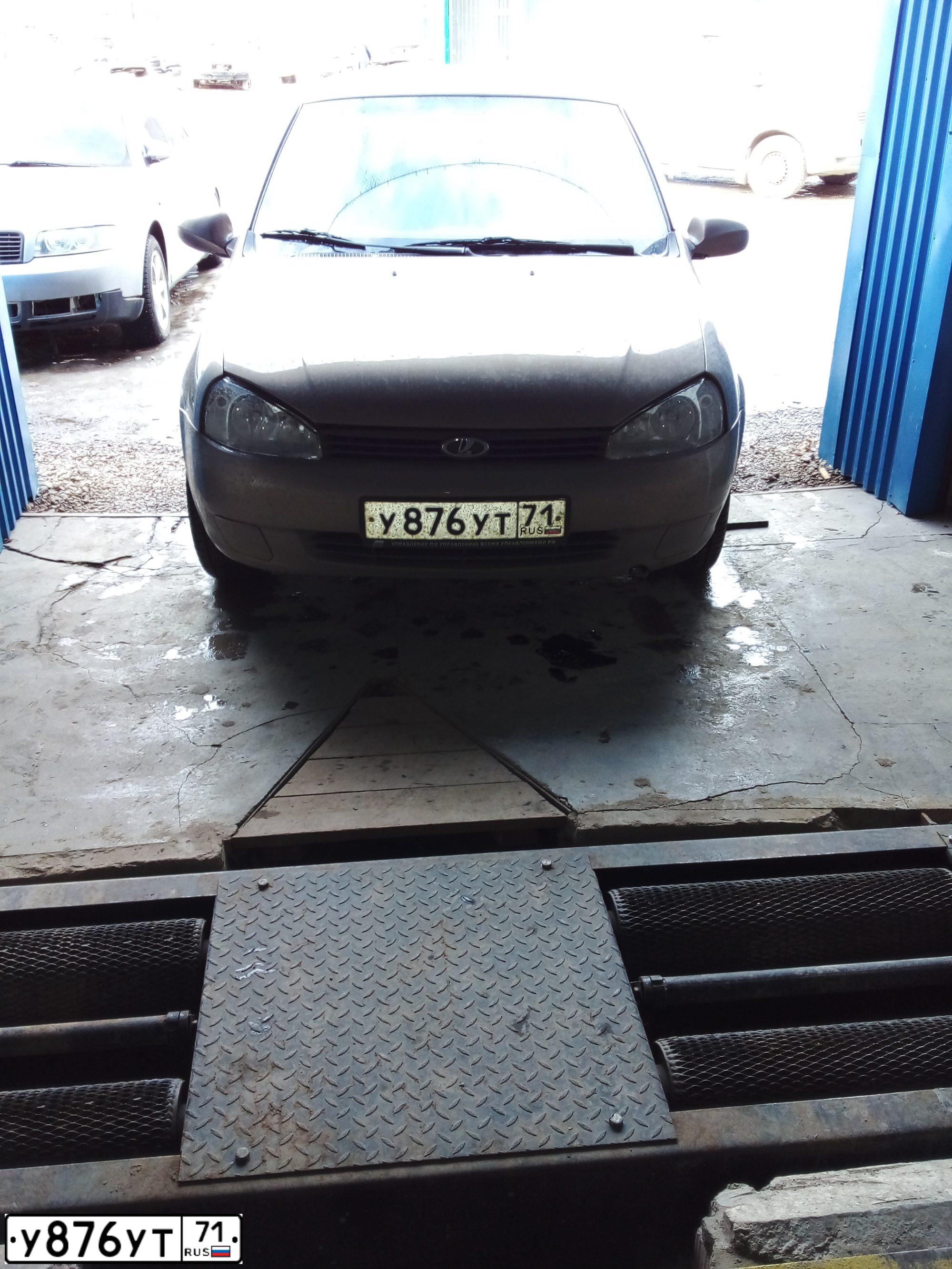 Фото автомобиля LADA 1118 KALINA, 2006 — госномер У876УТ71. Цвет: БЕЖЕВО-СЕРЫЙ