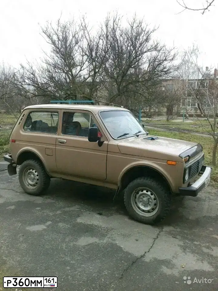 Фото автомобиля LADA 2121 NIVA, 1986 — госномер Р360ММ161. Цвет: БЕЖЕВЫЙ