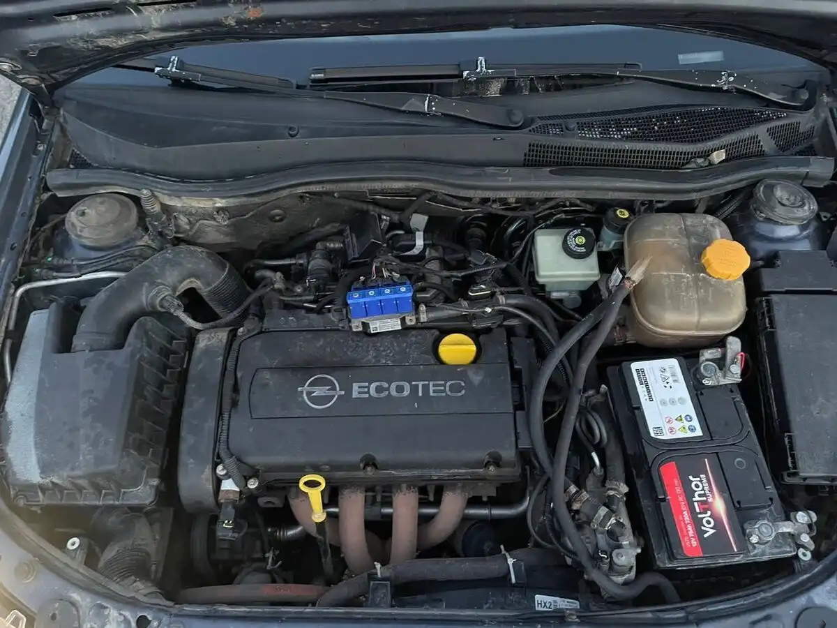 Фото автомобиля OPEL ASTRA, 2009 — госномер Т280ЕХ193. Цвет: СИНИЙ ТЕМНЫЙ