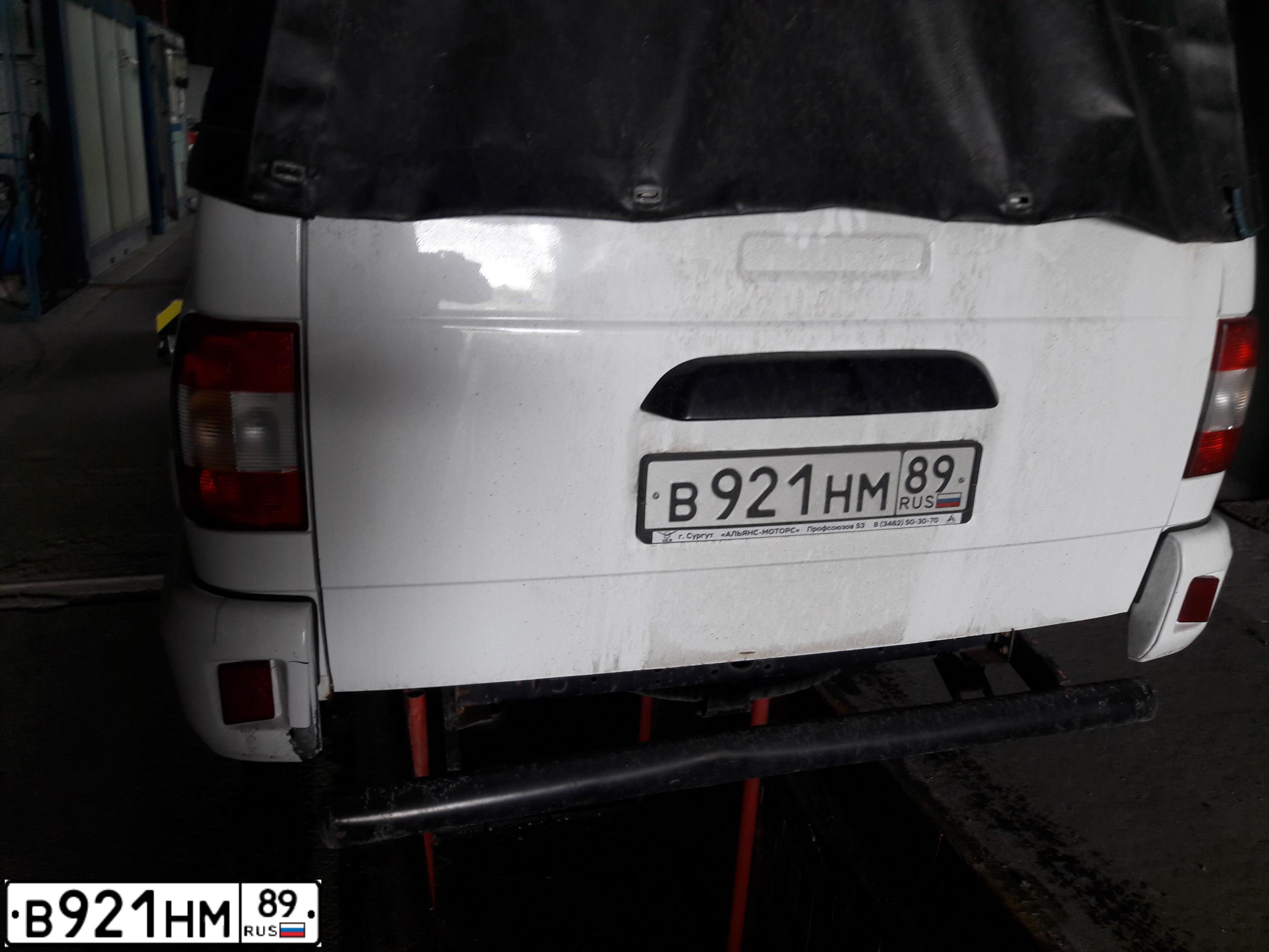 Фото автомобиля UAZ 2363 PICKUP, 2019 — госномер В809ХТ89. Цвет: Белый НЕМЕТАЛЛИК