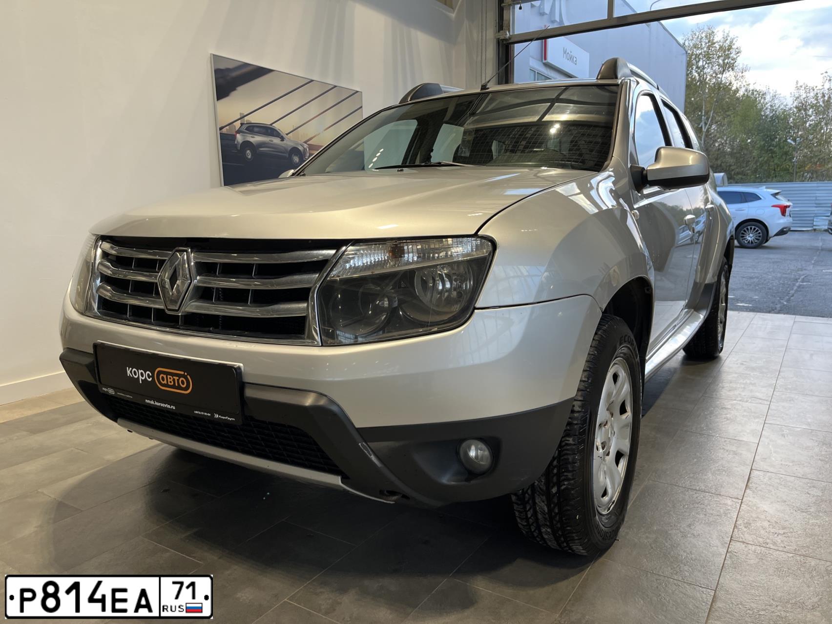 Фото автомобиля RENAULT DUSTER, 2013 — госномер У389ОК71. Цвет: СВЕТЛО-СЕРЫЙ