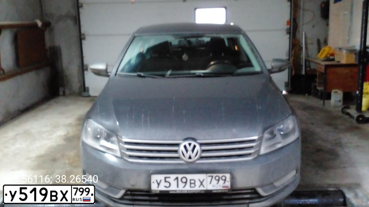 Фото автомобиля VOLKSWAGEN PASSAT, 2014 — госномер Н846СЕ790. Цвет: СЕРЫЙ