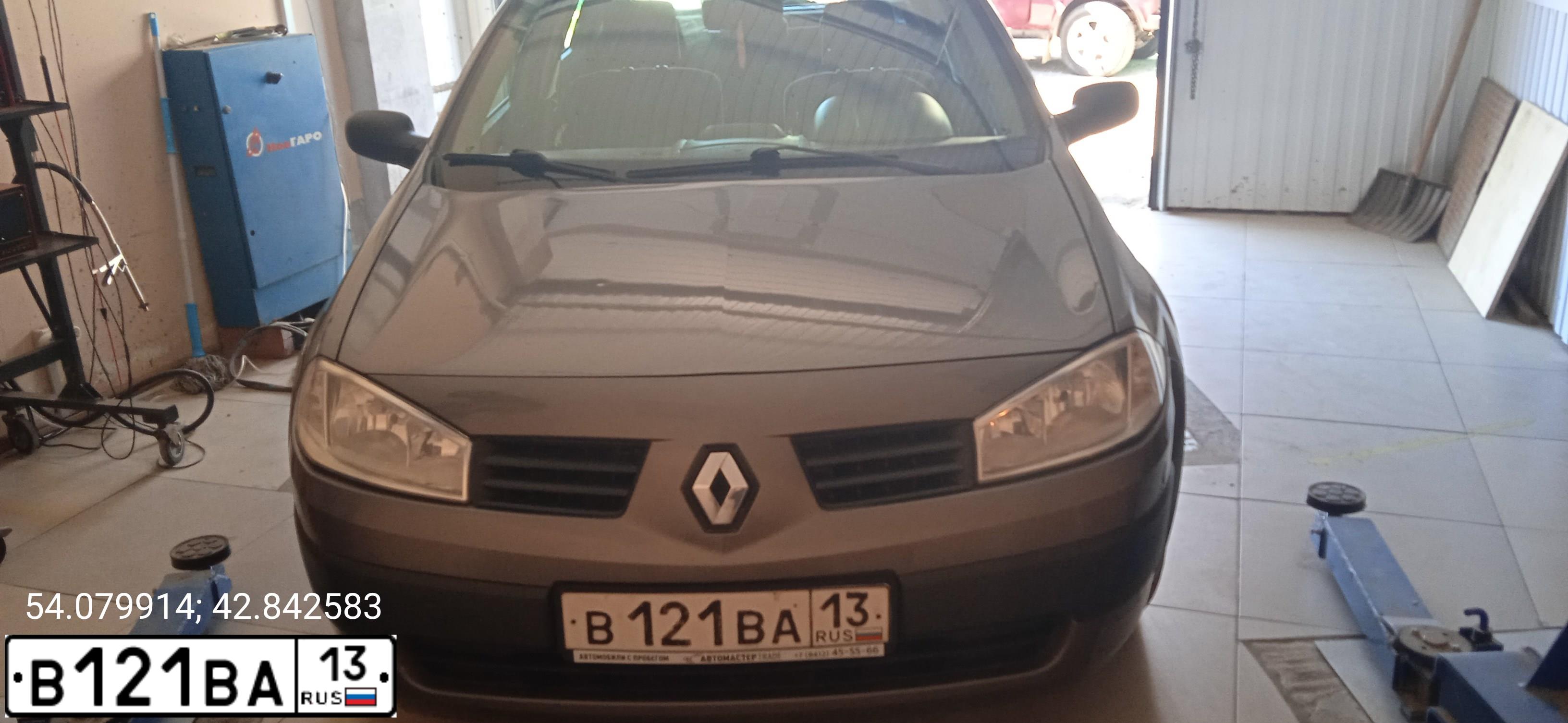 Фото автомобиля RENAULT MEGANE, 2004 — госномер В121ВА13. Цвет: ТЕМНО-СЕРЫЙ