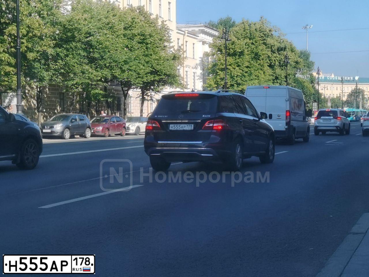 Фото автомобиля MERCEDES-BENZ ML 350 4MATIC, 2012 — госномер Н418УР73. Цвет: ЧЕРНЫЙ
