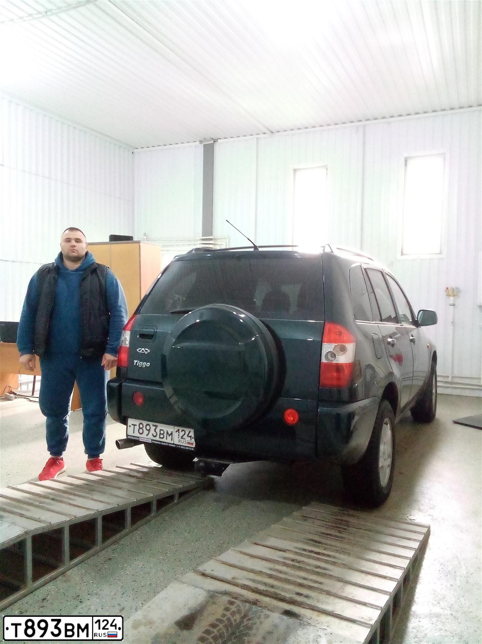 Фото автомобиля CHERY TIGGO, 2007 — госномер К282УА124. Цвет: ЗЕЛЕНЫЙ