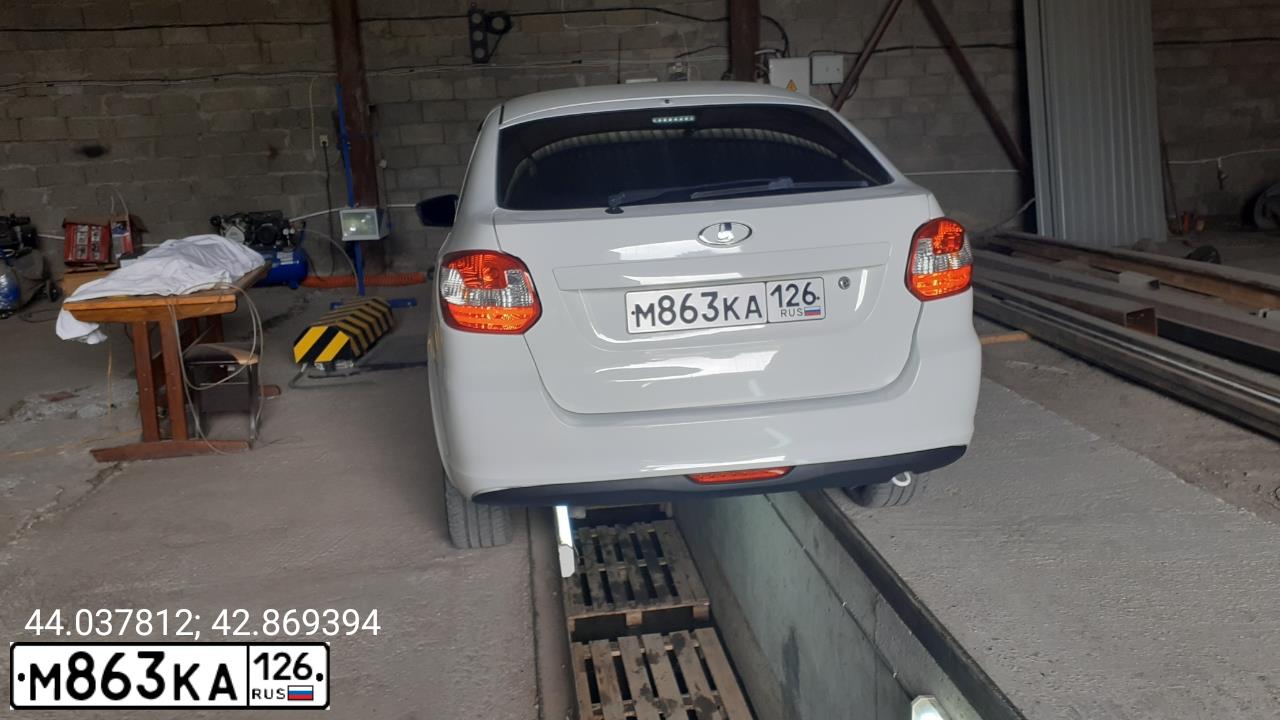 Фото автомобиля LADA 2191 GRANTA, 2014 — госномер М863КА126. Цвет: Белый
