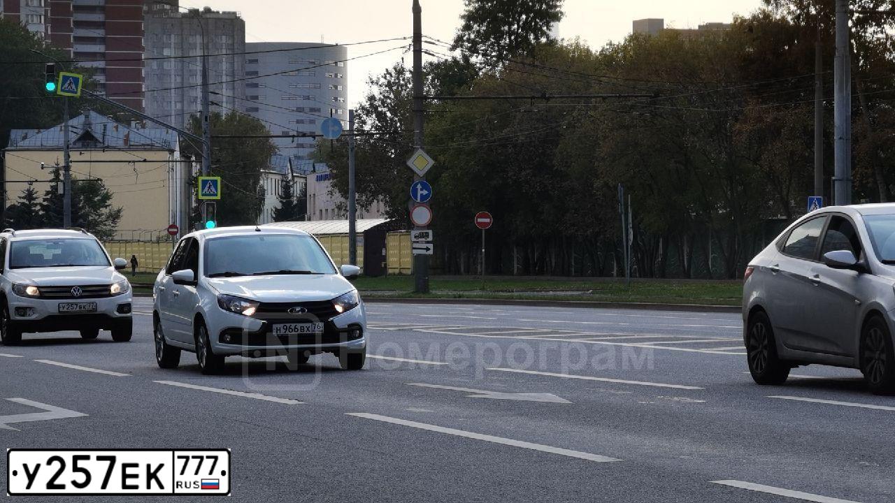 Фото автомобиля BMW 316I, 2013 — госномер Т632ХТ180. Цвет: ЧЕРНЫЙ