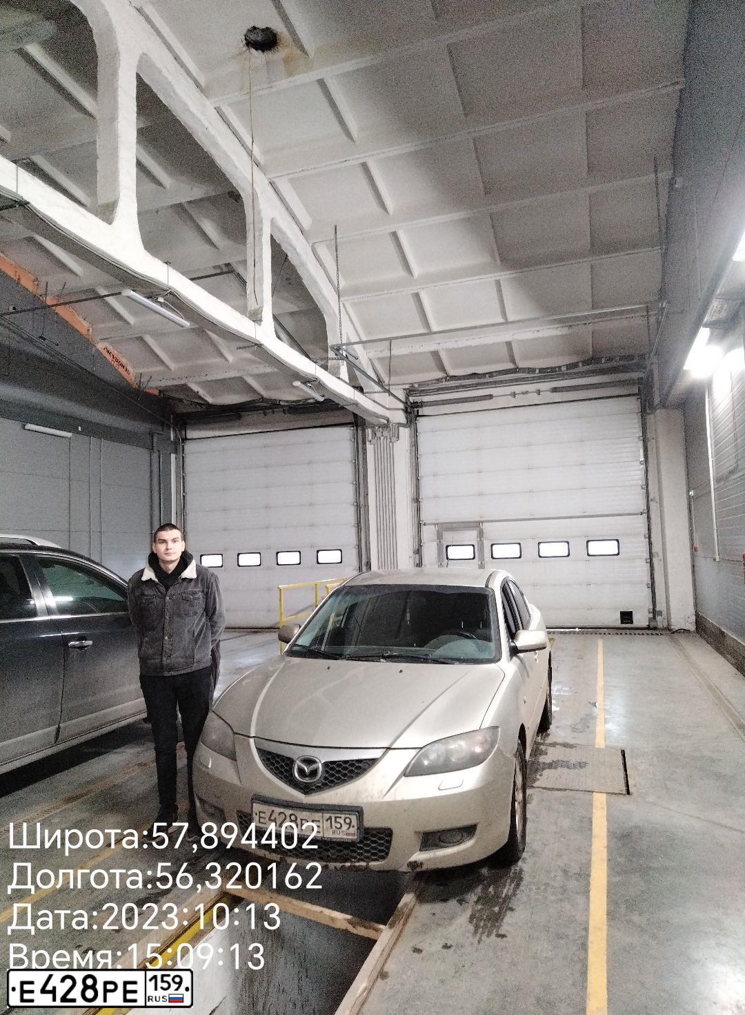 Фото автомобиля MAZDA 3, 2008 — госномер Е428РЕ159. Цвет: СЕРО ЗОЛОТИСТЫЙ