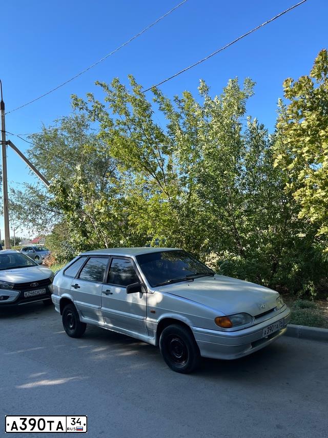 Фото автомобиля LADA 2114, 2004 — госномер Н214СМ134