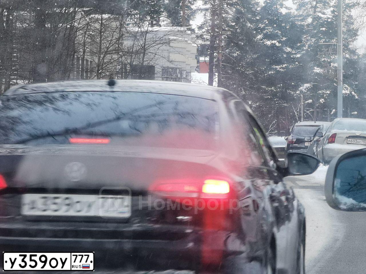 Фото автомобиля HYUNDAI SANTA FE, 2001 — госномер О543ТО32. Цвет: ЧЕРНЫЙ