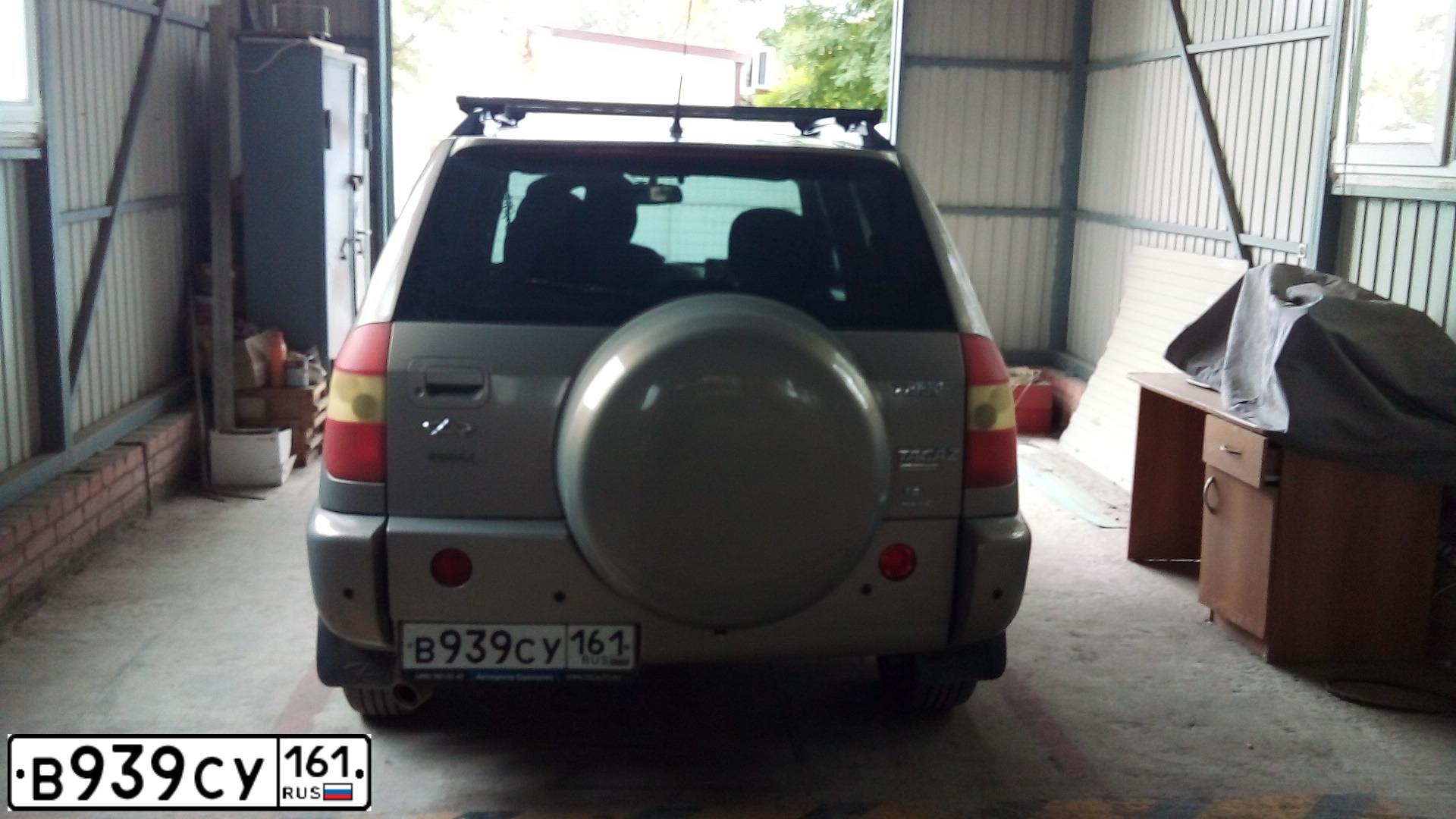Фото автомобиля TAGAZ Z TINGO, 2010 — госномер В939СУ161. Цвет: БЕЖЕВЫЙ СВЕТЛЫЙ