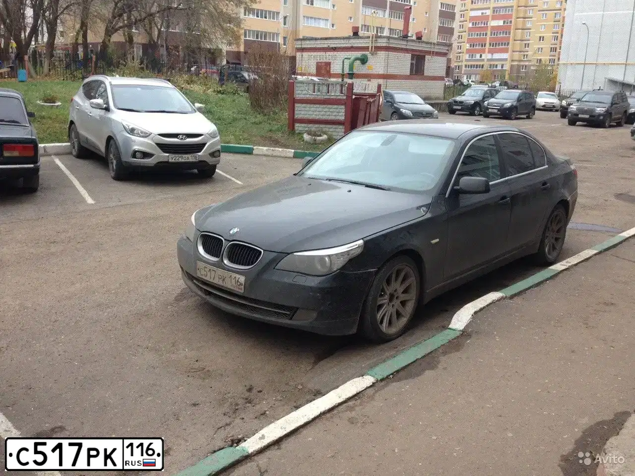 Фото автомобиля BMW SERIE 5, 2009 — госномер В456СО198. Цвет: ЧЕРНЫЙ