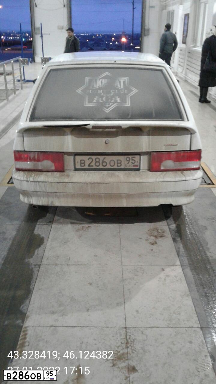 Фото автомобиля LADA 2114 SAMARA, 2012 — госномер Р437ОС11. Цвет: БЕЛЫЙ