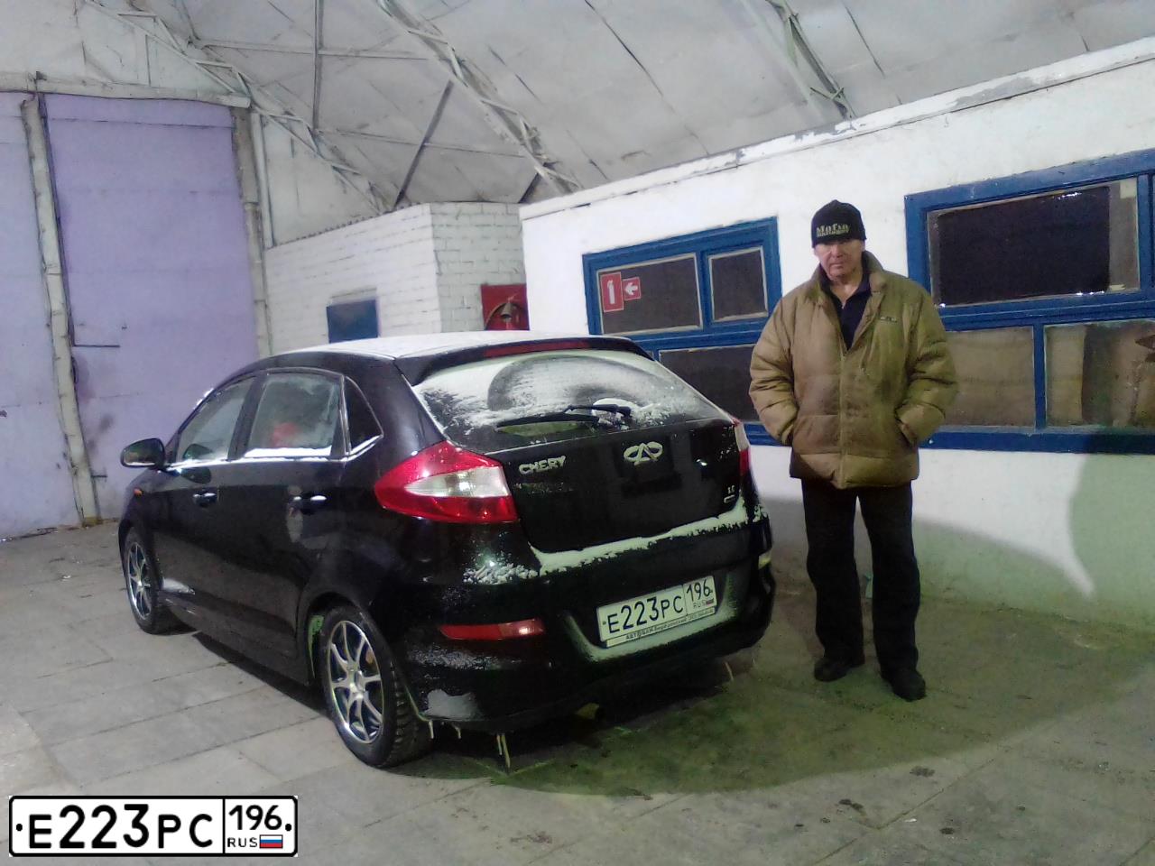 Фото автомобиля TAGAZ ACCENT, 2007 — госномер Е223РС196. Цвет: ЧЕРНЫЙ