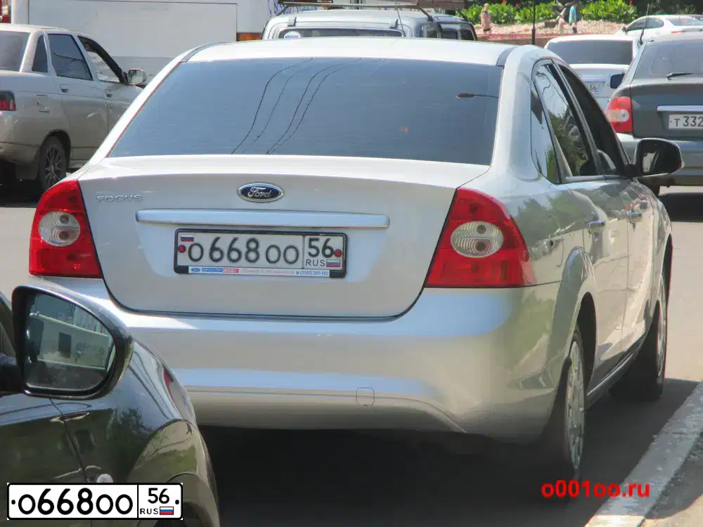 Фото автомобиля FORD FOCUS, 2010 — госномер О668ОО56. Цвет: СЕРЕБРИСТЫЙ
