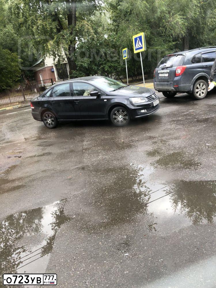 Фото автомобиля CHEVROLET CAPTIVA, 2007 — госномер О723УВ777. Цвет: СЕРЫЙ ТЕМНЫЙ