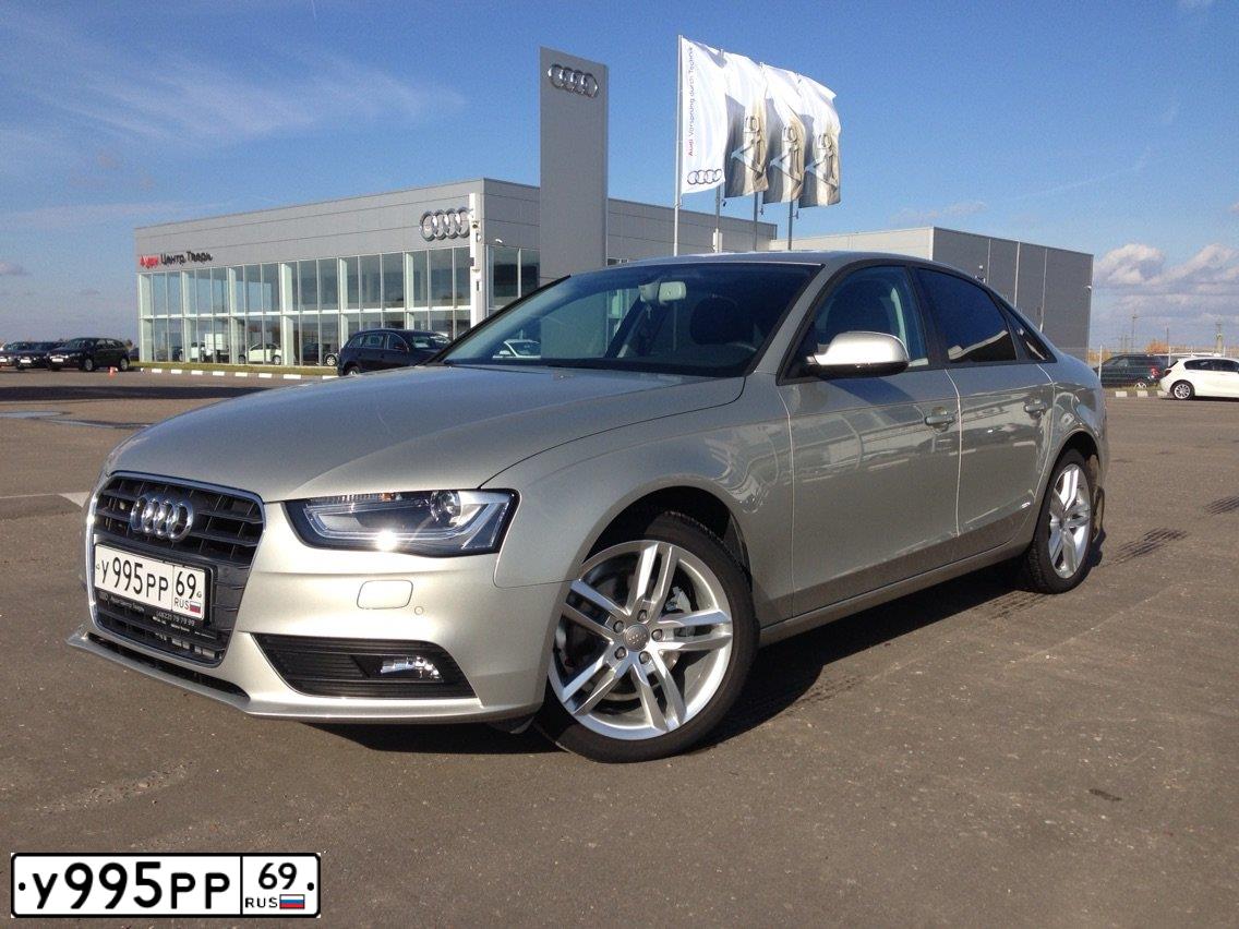 Фото автомобиля AUDI A4, 2013 — госномер У995РР69. Цвет: СЕРО-ЗОЛОТИСТЫЙ