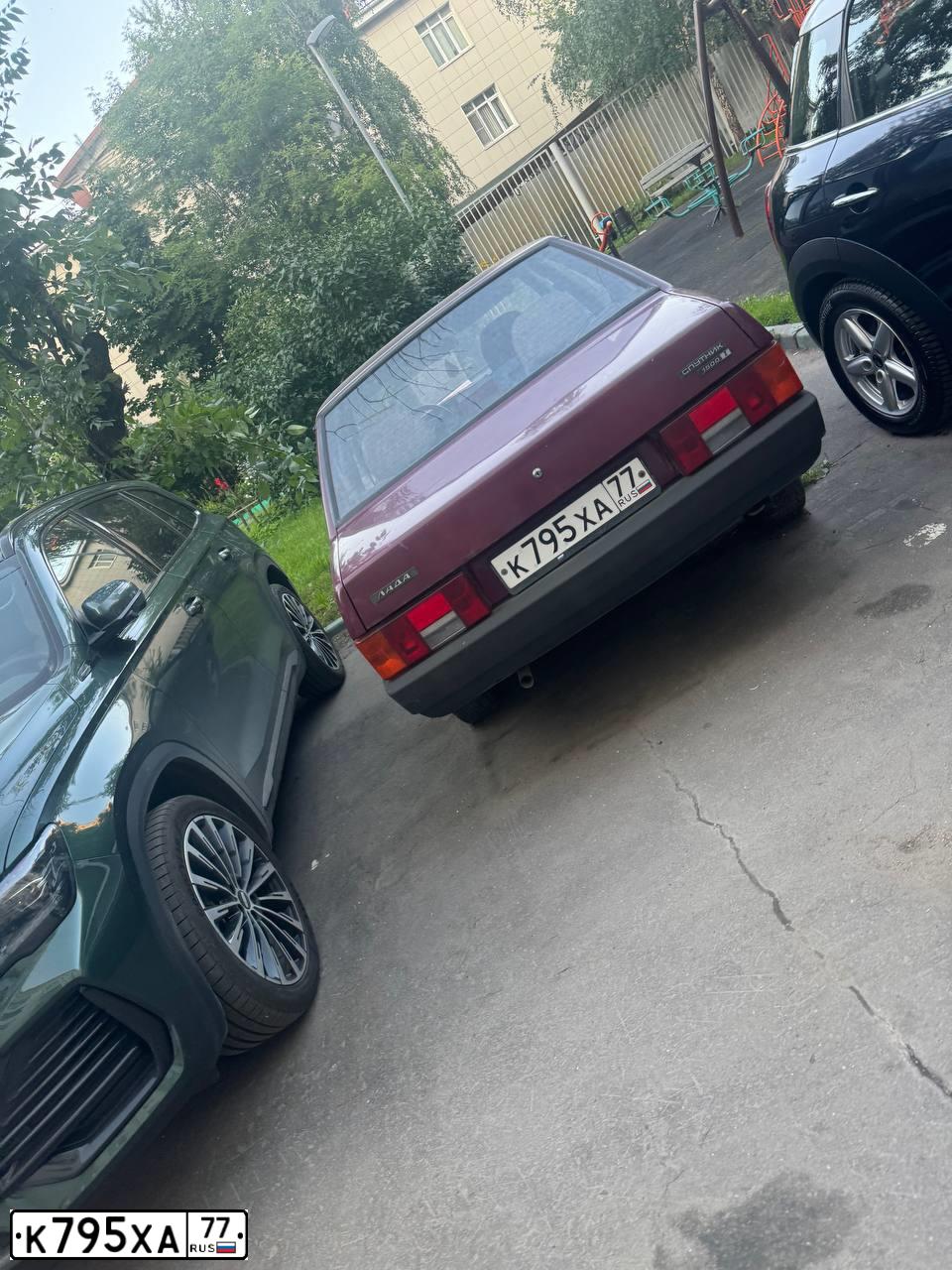 Фото автомобиля RENAULT R 19, 1998 — госномер К795ХА77. Цвет: Белый