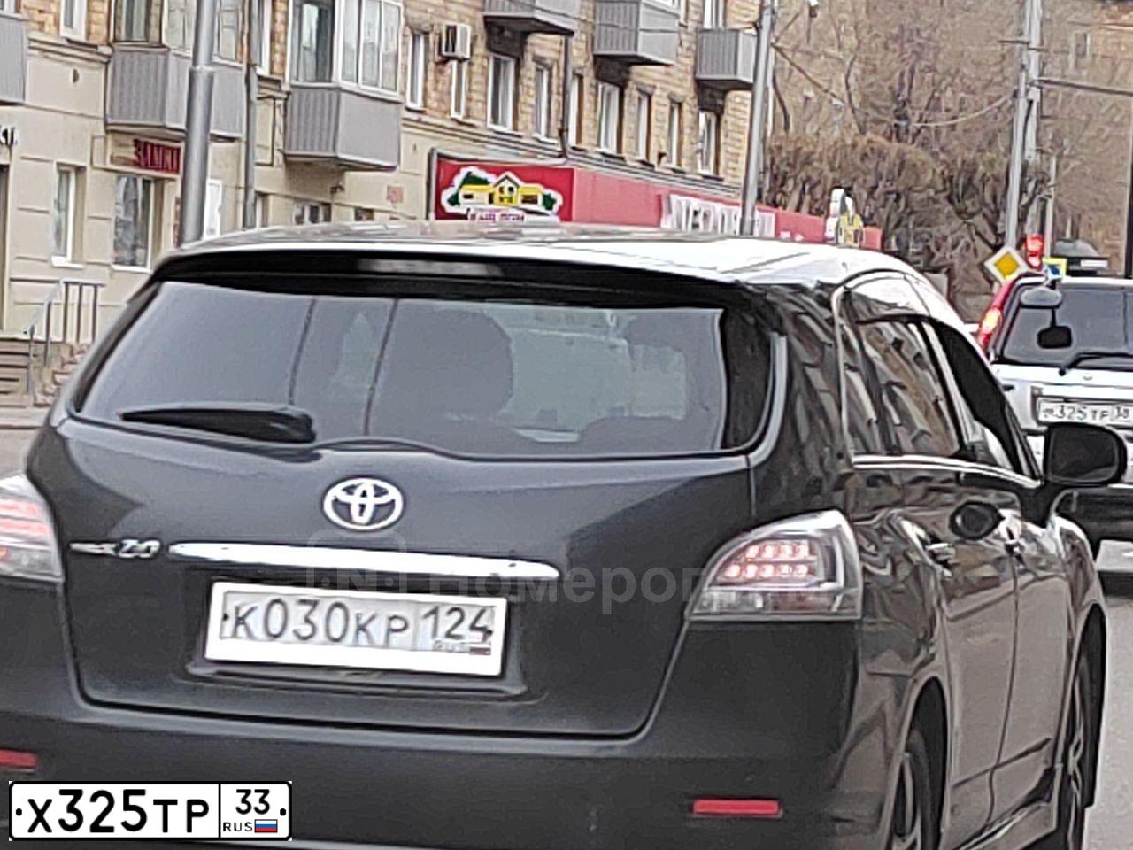 Фото автомобиля MAZDA 3, 2007 — госномер Х325ТР33. Цвет: синий
