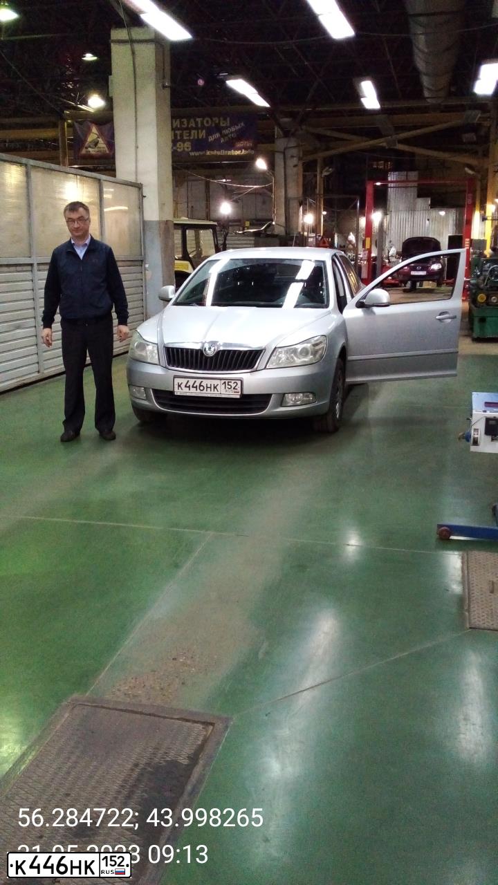 Фото автомобиля SKODA OCTAVIA, 2012 — госномер К446НК152. Цвет: СЕРЕБРИСТЫЙ