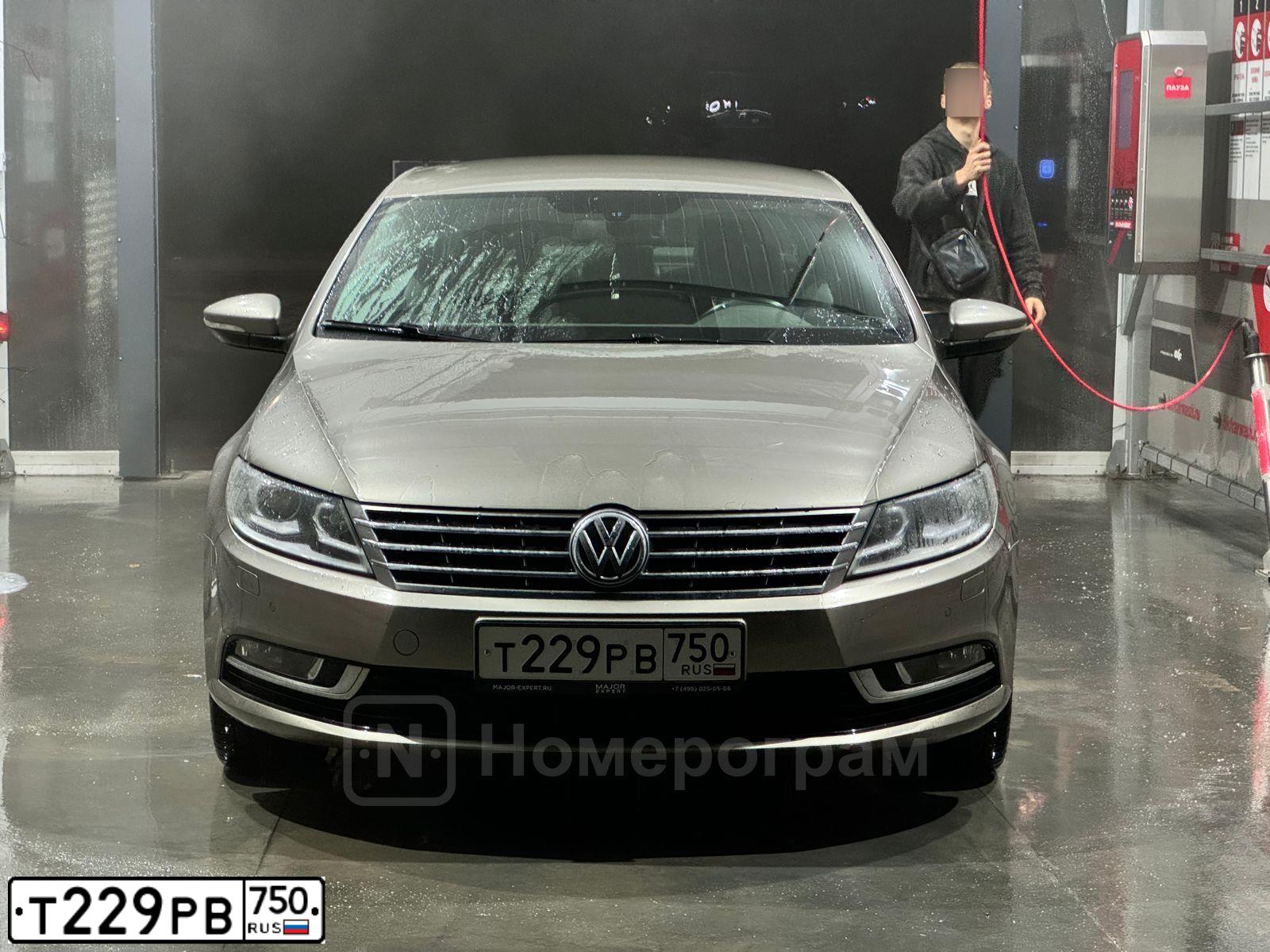 Фото автомобиля VOLKSWAGEN PASSAT CC, 2012 — госномер А236ОХ252. Цвет: БЕЖЕВО-СЕРЫЙ