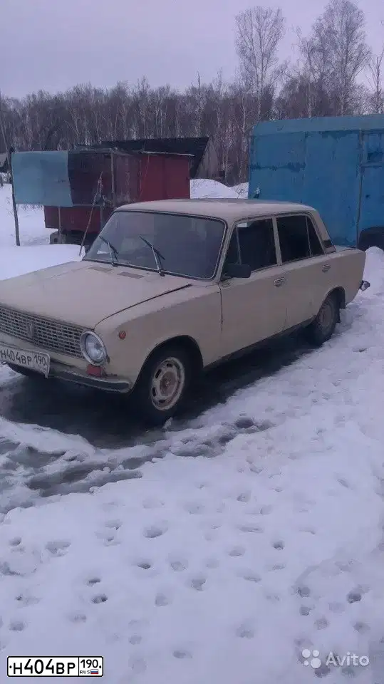 Фото автомобиля LADA 2101, 1986 — госномер Н404ВР190. Цвет: БЕЖЕВЫЙ