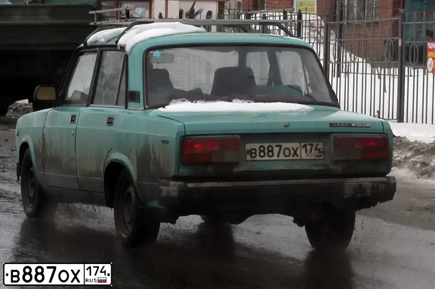 Фото автомобиля LADA 2107, 2000 — госномер В887ОХ174. Цвет: ЗЕЛЕНО-ГОЛУБОЙ