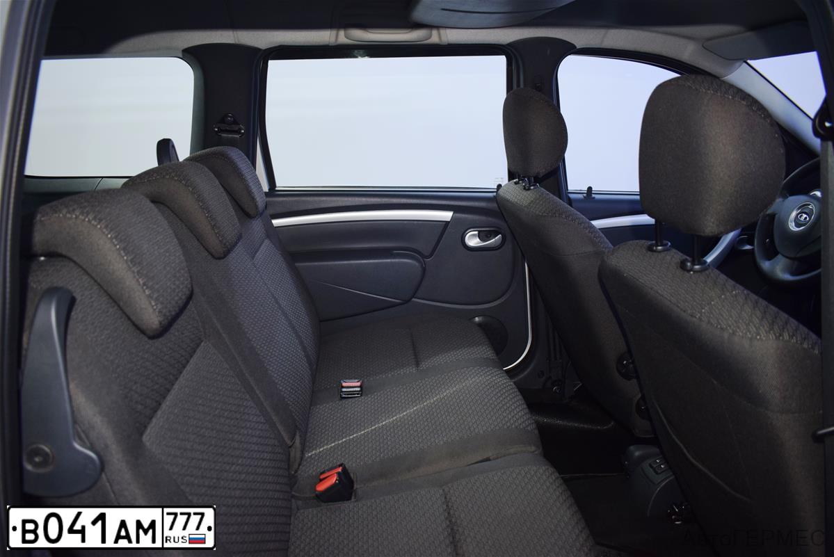 Фото автомобиля LADA LARGUS, 2015 — госномер Е672ХМ33