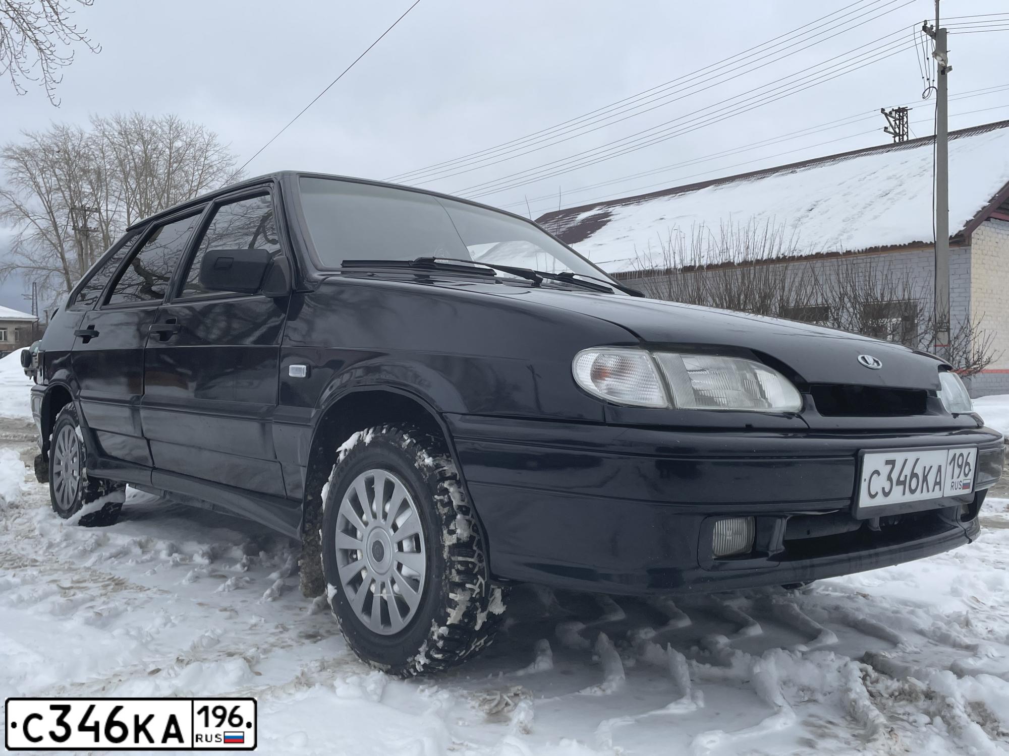 Фото автомобиля LADA 2114 SAMARA, 2007 — госномер Т665ВТ196. Цвет: ЧЕРНЫЙ