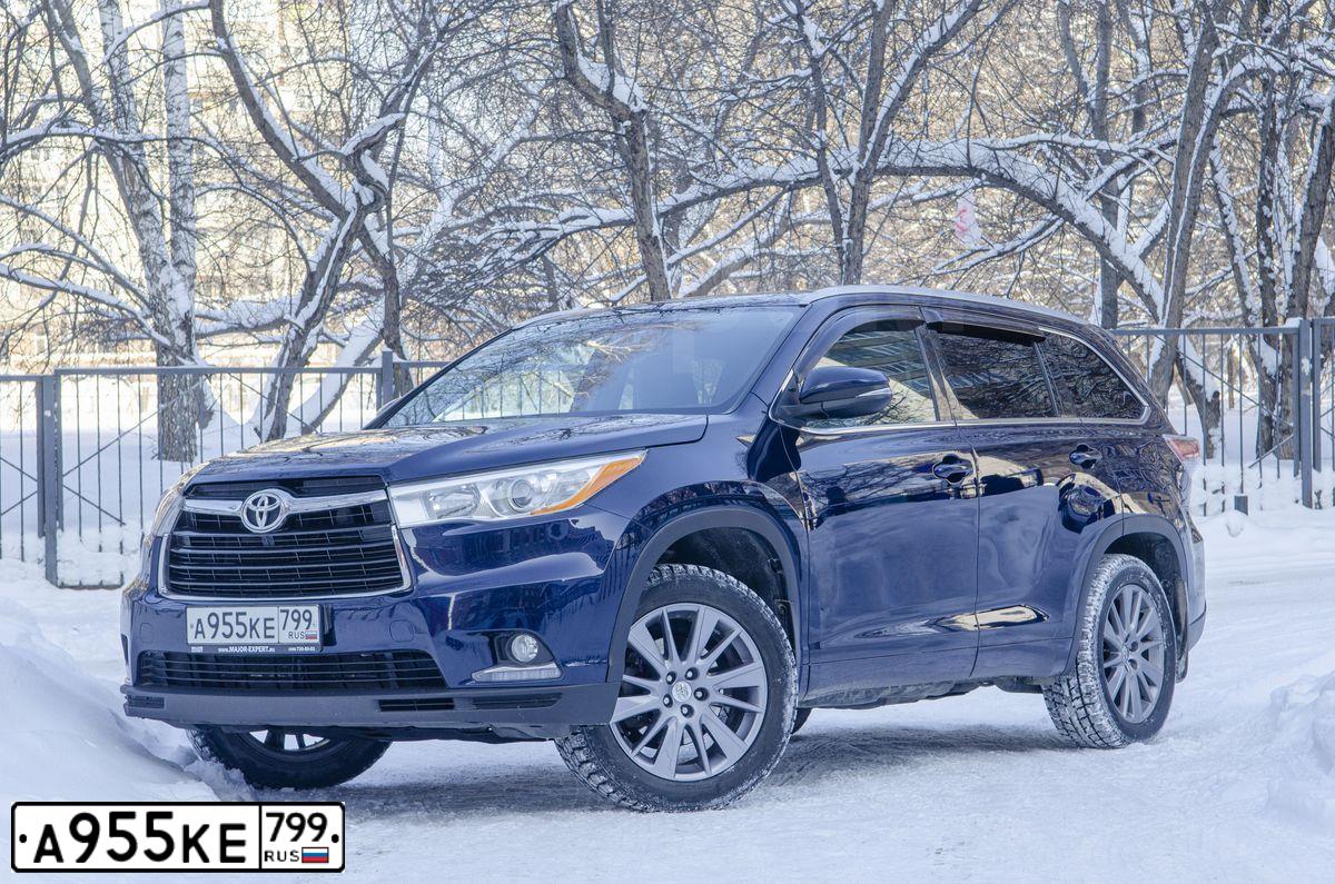 Фото автомобиля TOYOTA HIGHLANDER, 2014 — госномер А955КЕ799. Цвет: СИНИЙ ТЕМНЫЙ