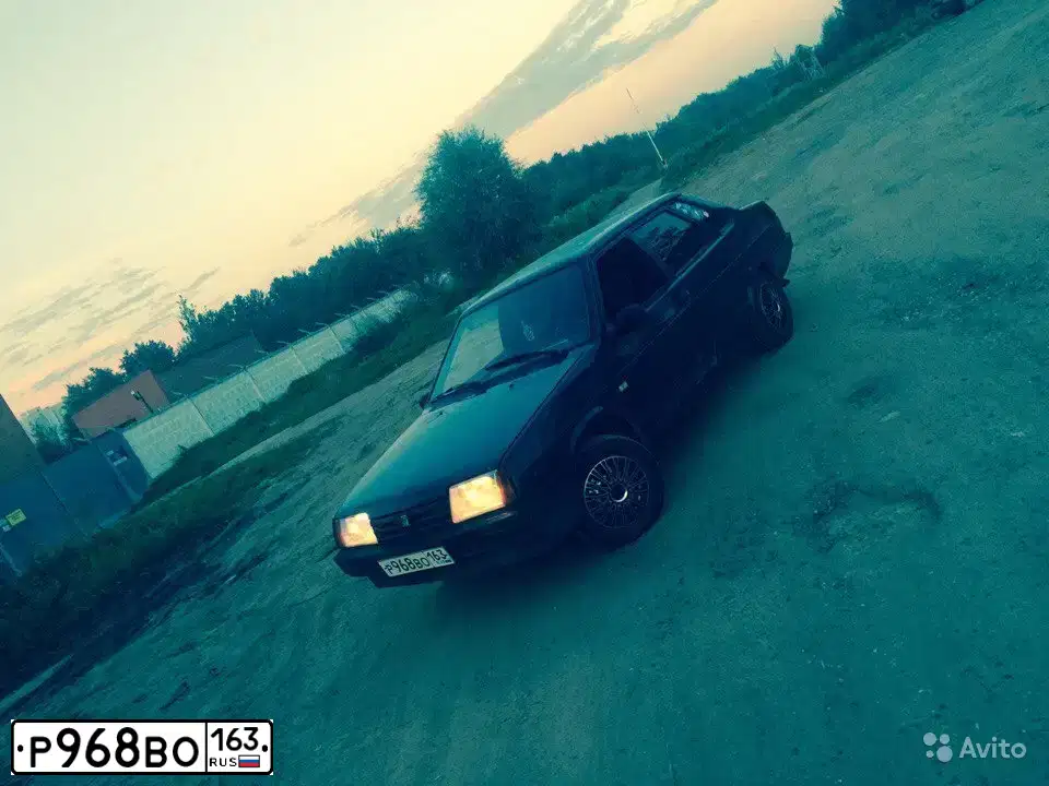 Фото автомобиля LADA 21099, 1999 — госномер О374ВЕ799. Цвет: СИНИЙ