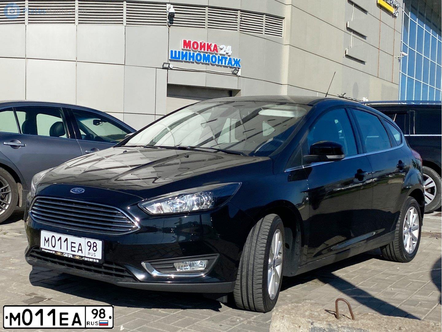 Фото автомобиля FORD FOCUS, 2015 — госномер М011ЕА98. Цвет: ЧЕРНЫЙ