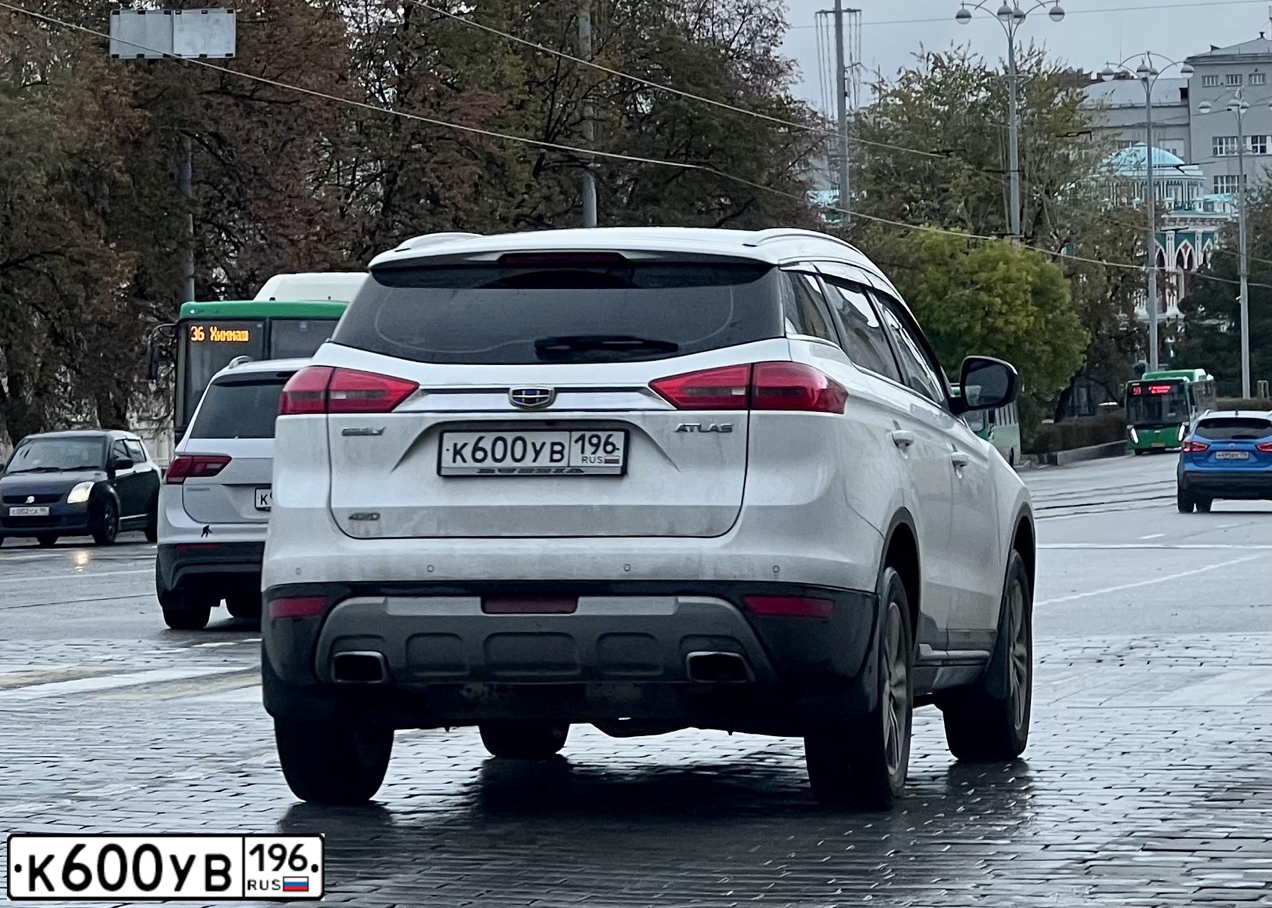 Фото автомобиля GEELY Y ATLAS, 2018 — госномер Х449ВТ196. Цвет: Белый