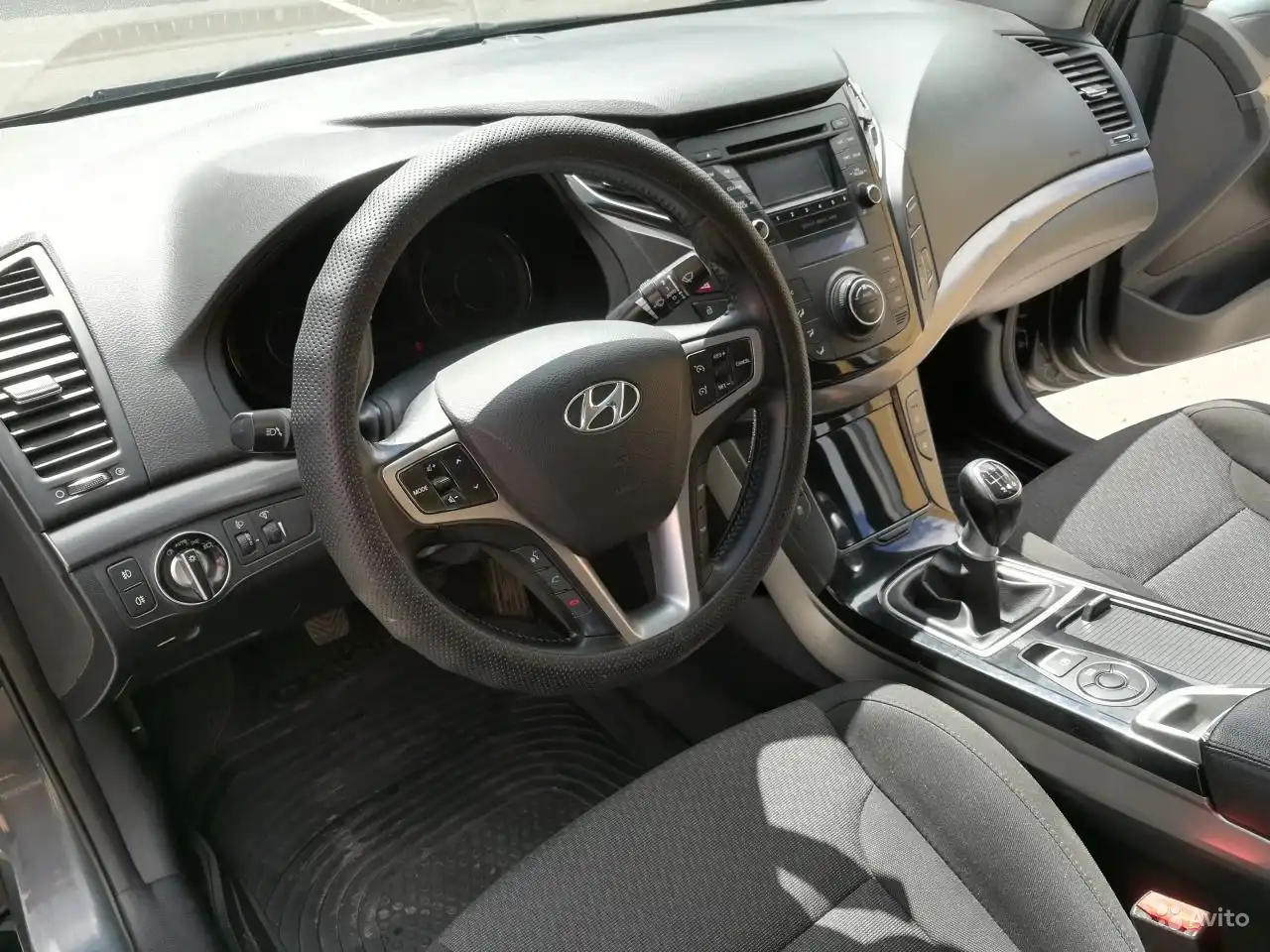 Фото автомобиля HYUNDAI I40, 2015 — госномер А594НУ147. Цвет: СЕРЫЙ