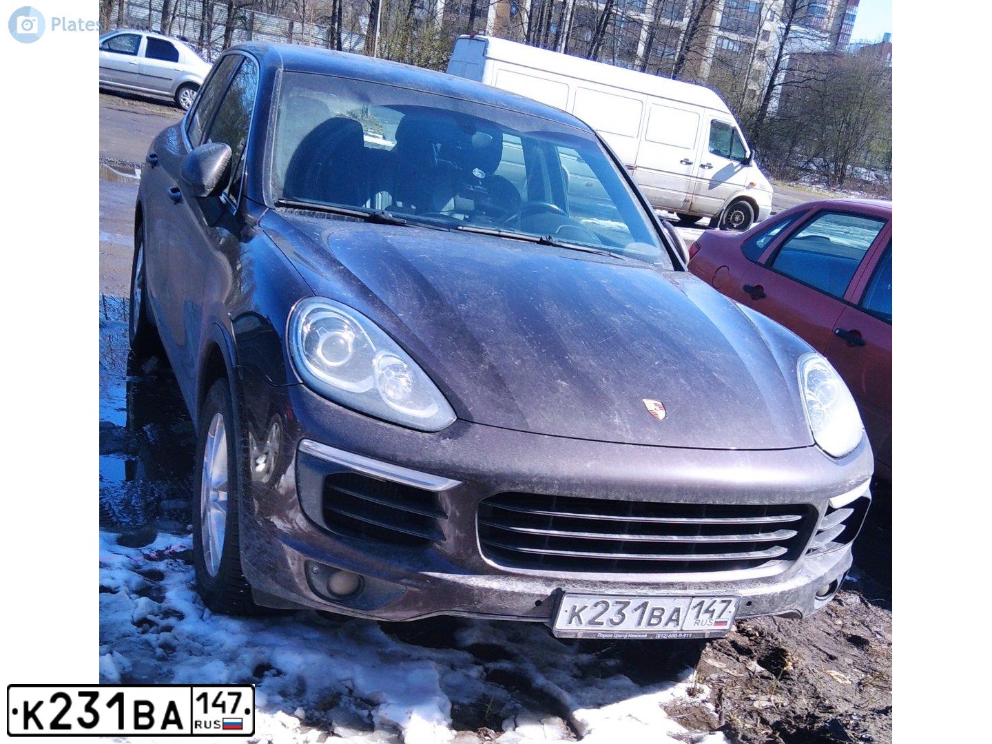 Фото автомобиля PORSCHE CAYENNE, 2015 — госномер К231ВА147. Цвет: Коричневый