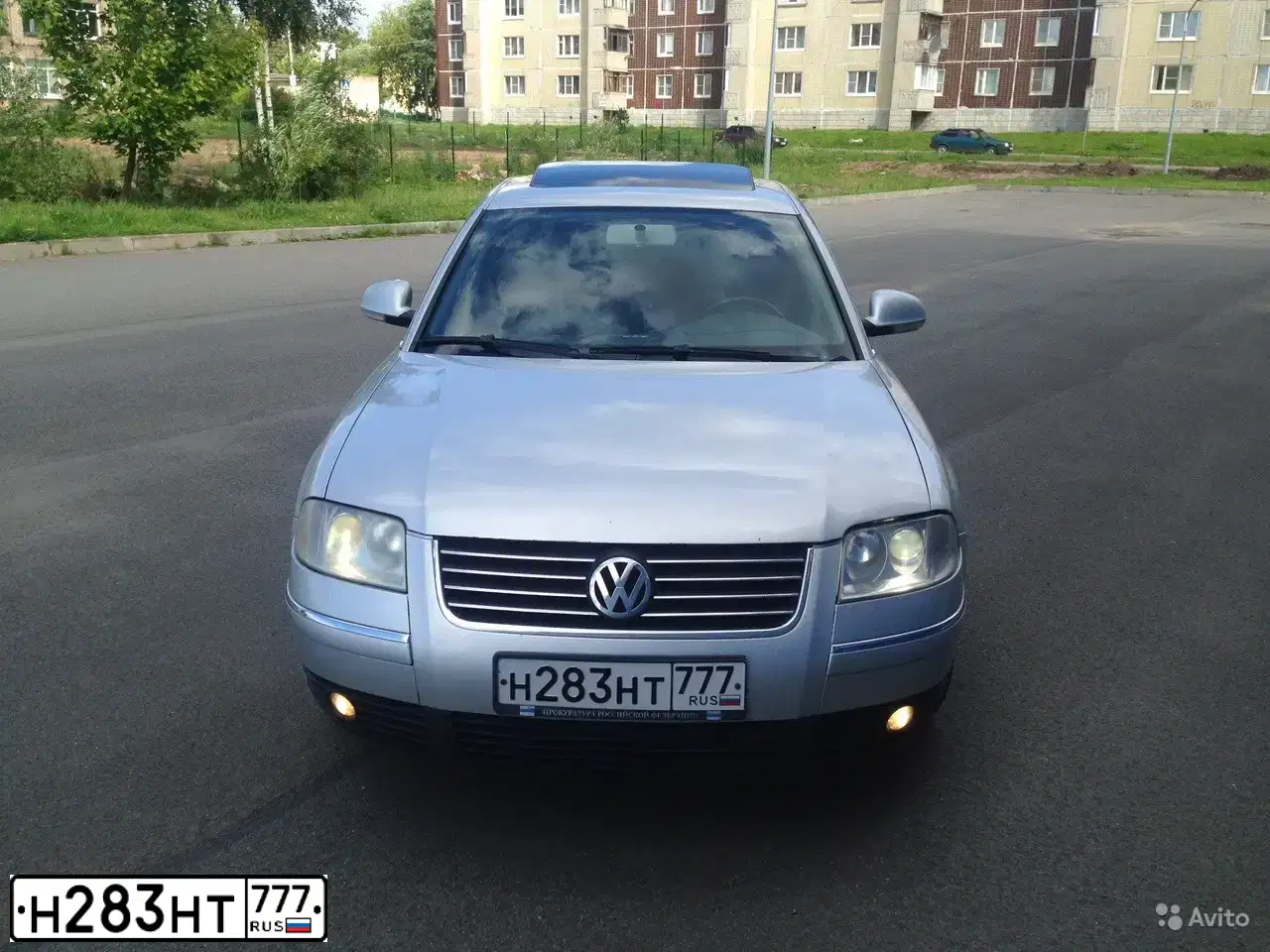 Фото автомобиля VOLKSWAGEN PASSAT, 2004 — госномер Х567АВ197. Цвет: СЕРЫЙ