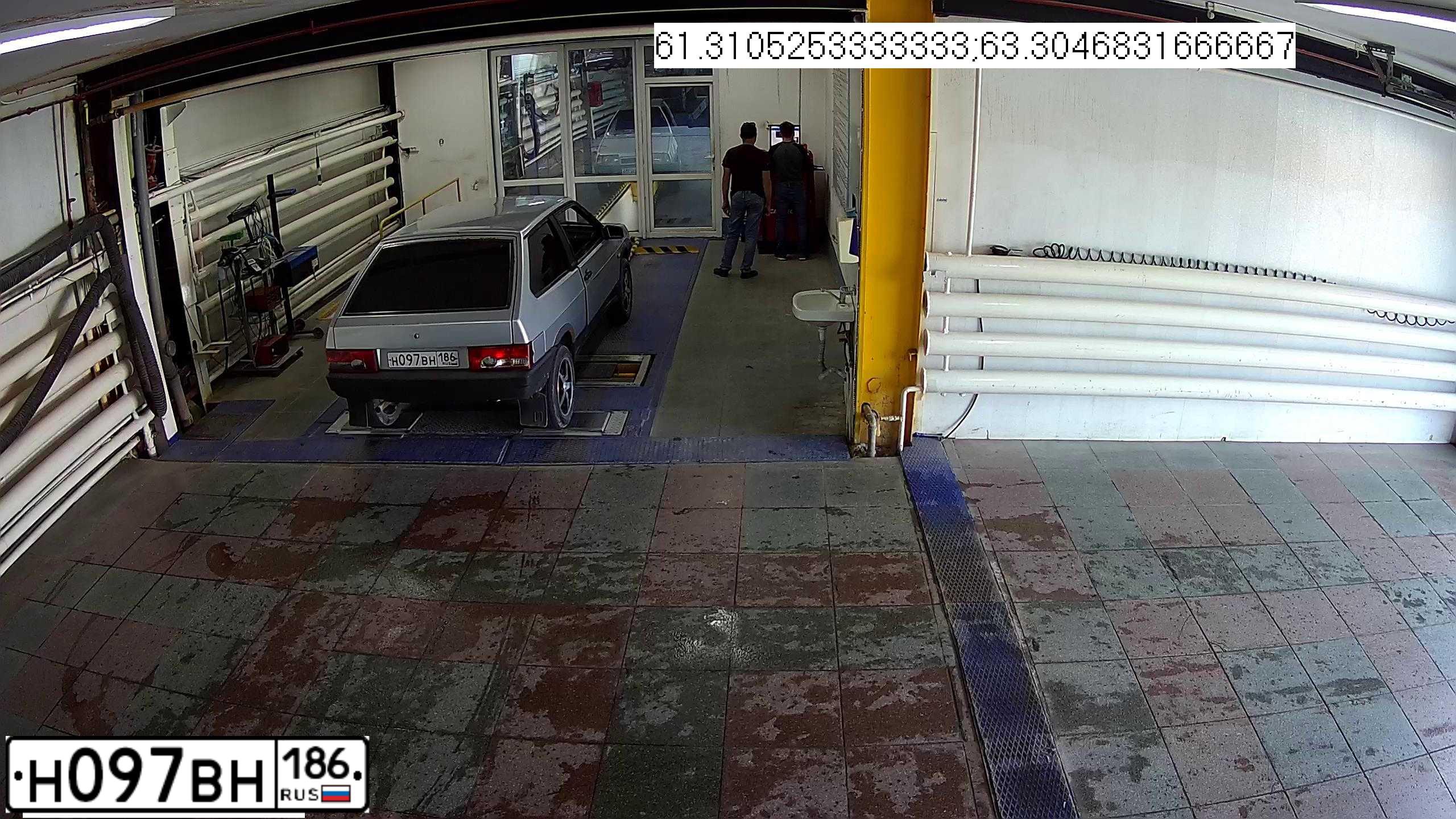 Фото автомобиля LADA 2108 SAMARA, 2001 — госномер М678ВТ186. Цвет: СЕРЕБРИСТО-ГОЛУБОЙ