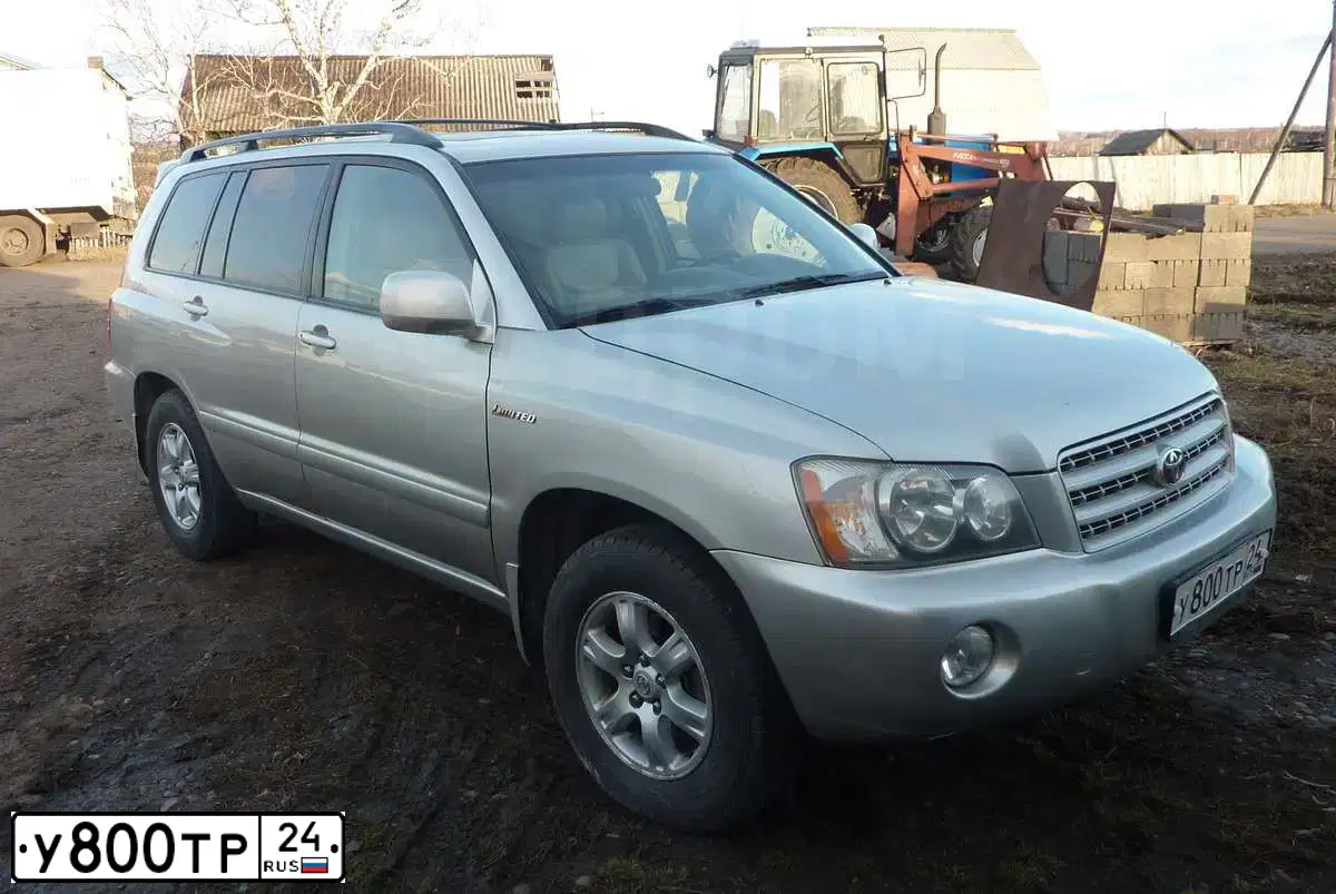 Фото автомобиля TOYOTA HIGHLANDER, 2001 — госномер У186МА124. Цвет: СЕРЕБРИСТЫЙ