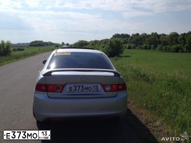 Фото автомобиля HONDA ACCORD, 2005 — госномер Е373МО13. Цвет: СВЕТЛО-СЕРЫЙ