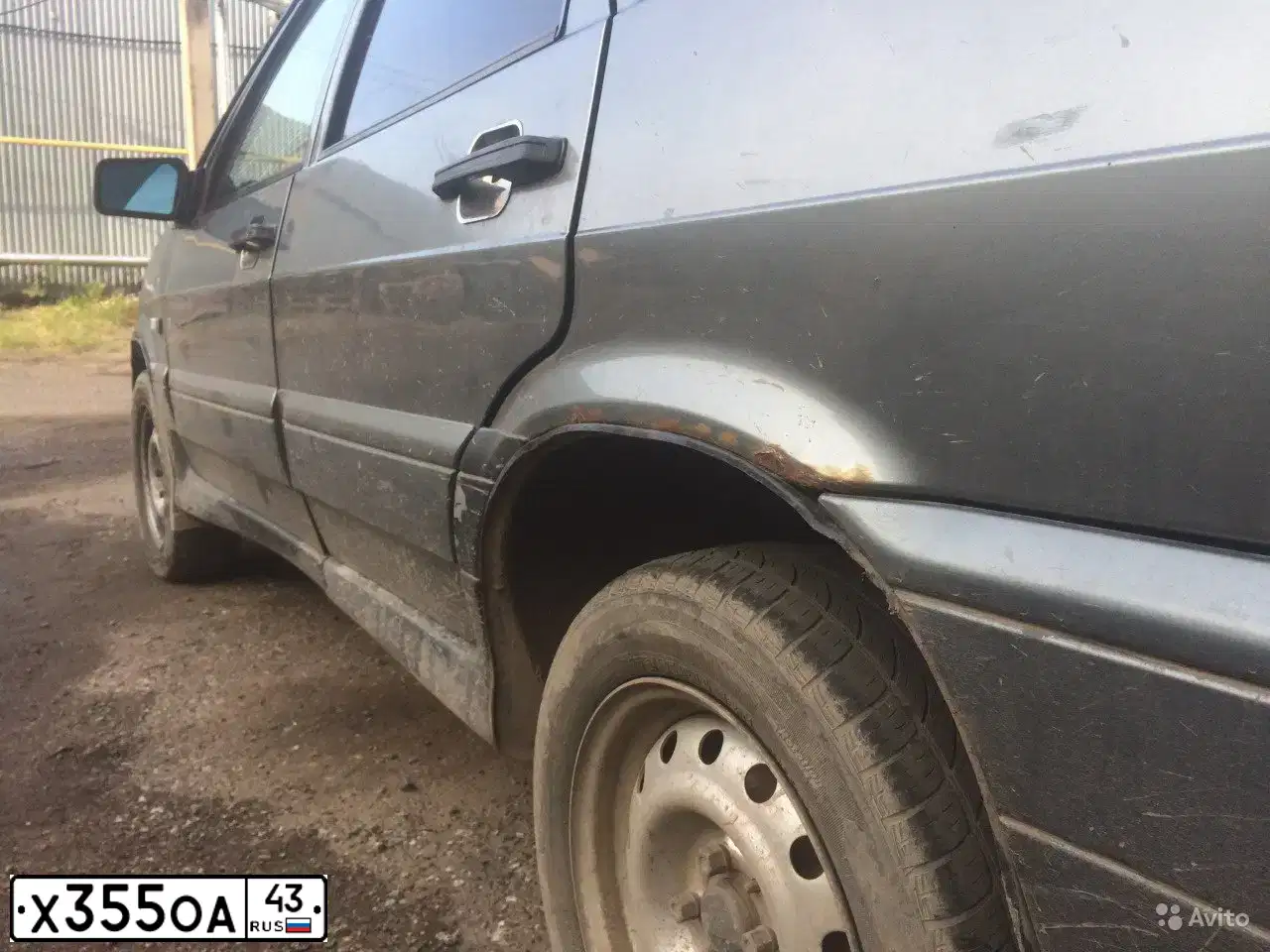 Фото автомобиля LADA 2115 SAMARA, 2005 — госномер Х355ОА43. Цвет: СРЕДНИЙ СЕРО-ЗЕЛЕНЫЙ МЕТ