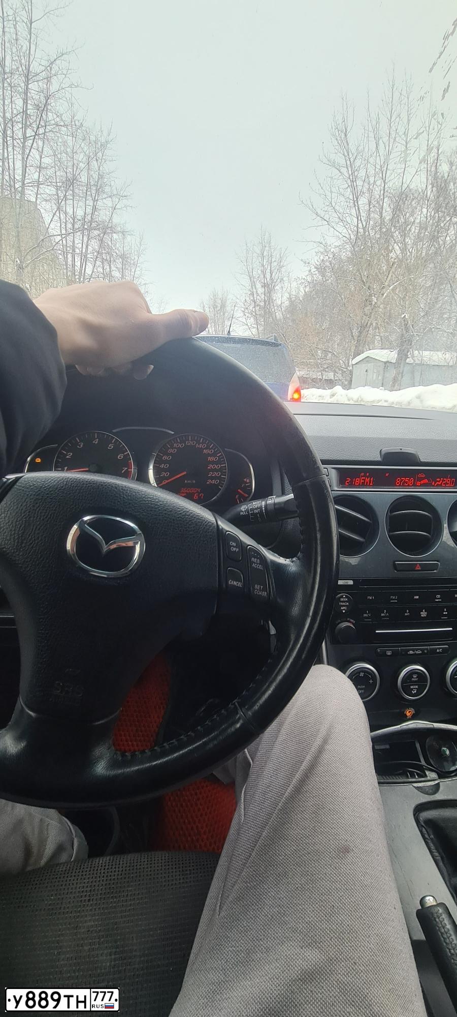 Фото автомобиля MAZDA 6, 2005 — госномер У889ТН777. Цвет: ЧЕРНЫЙ