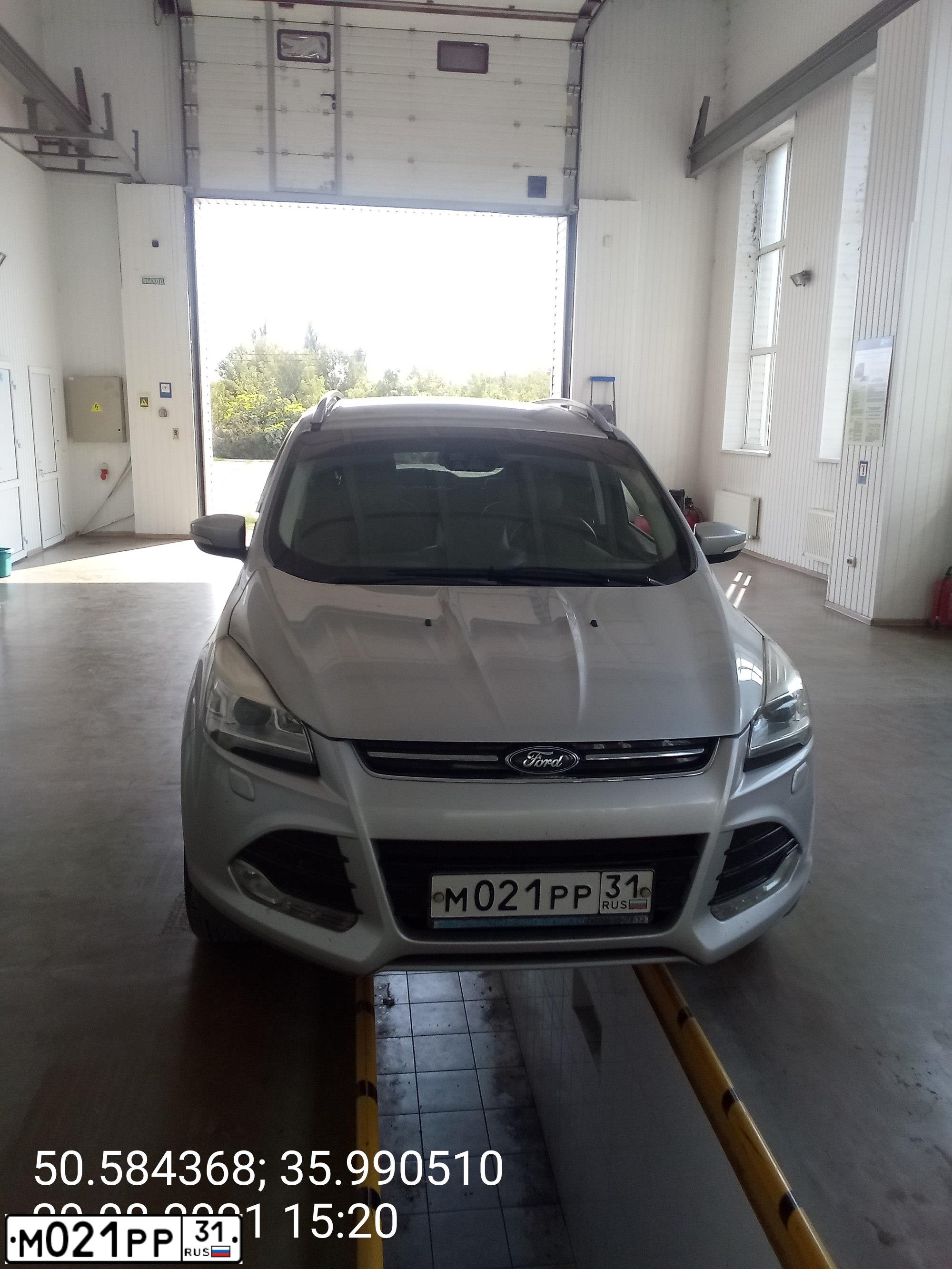 Фото автомобиля TOYOTA RAV4, 2002 — госномер Н077ОК31. Цвет: БЕЛЫЙ (СЕРЕБРИСТЫЙ)